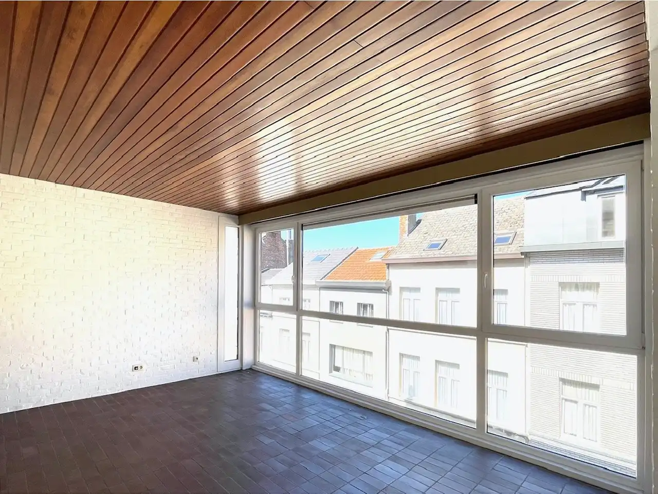 Verzorgde studio met balkon op centrale ligging foto 5