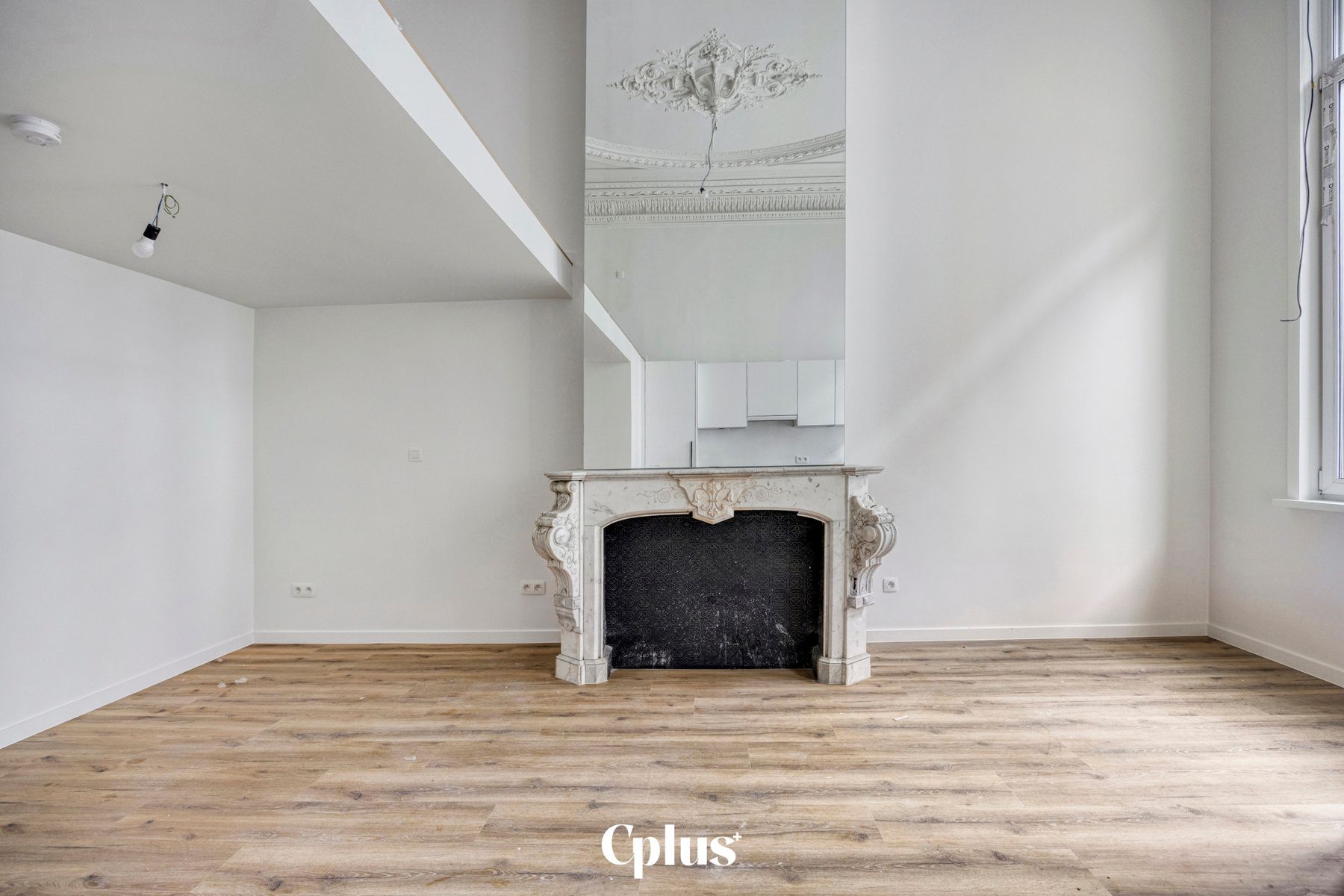 Kwalitatief gerenoveerde studio - te huur foto 2