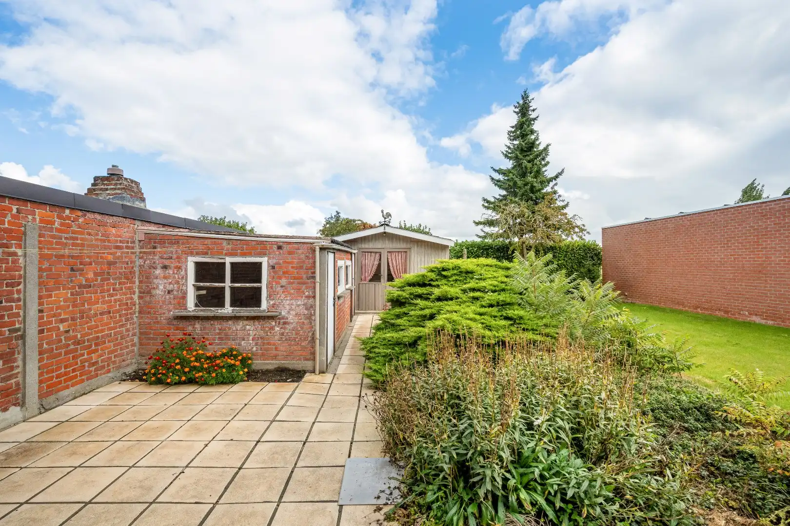 Halfopen woning met 3 slaapkamers, garage en tuin op een rustige ligging in Dadizele foto 9