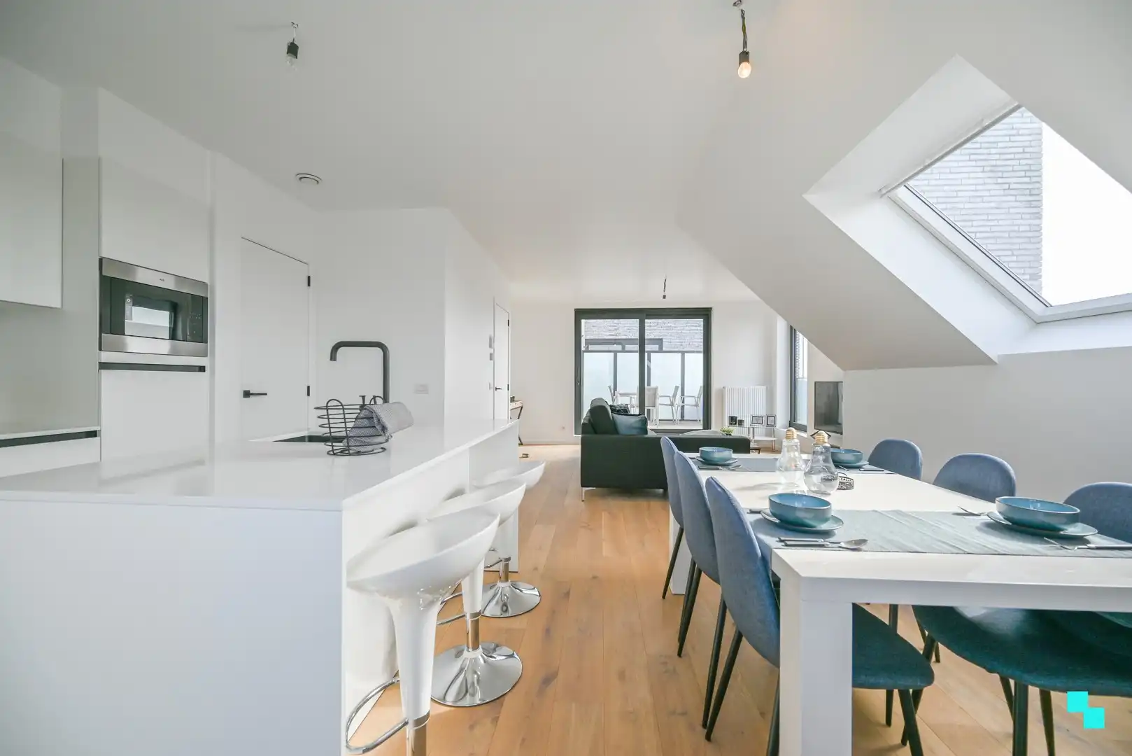 Energiezuinig tweeslaapkamerappartement met terras in Beveren-Leie! foto 7