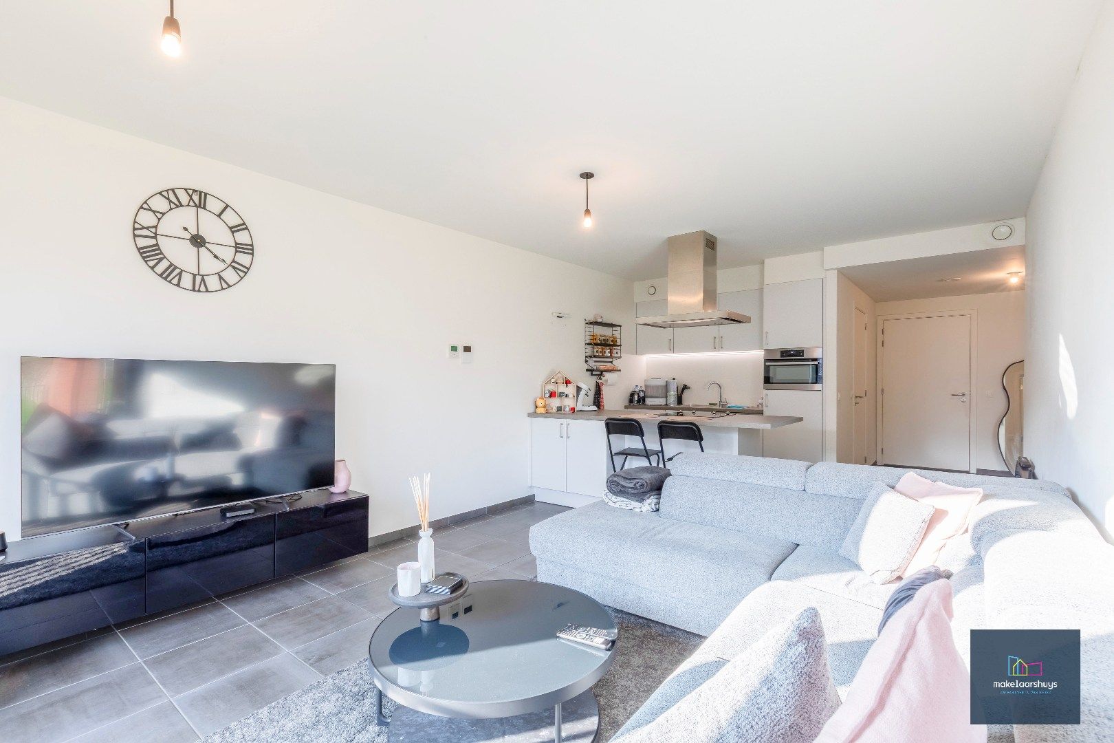 Schitterend 1-slpk.appartement met berging en ondergrondse staanplaats.  foto 2