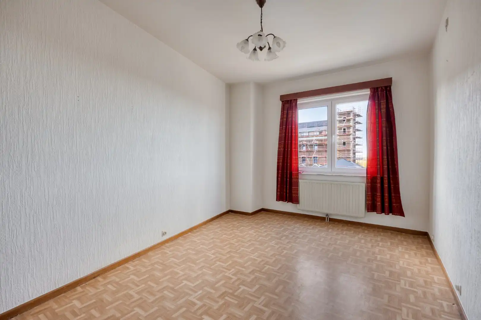 Ruim appartement met zonnig terras, stadscentrum Tongeren - centrale ligging en open uitzicht foto 15