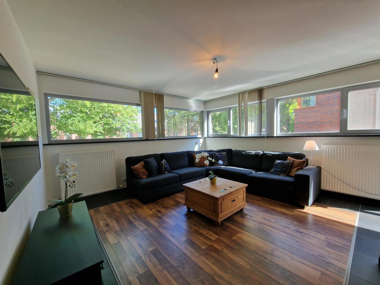 Appartement met groot terras en garage op Boulevard te Mol foto 5