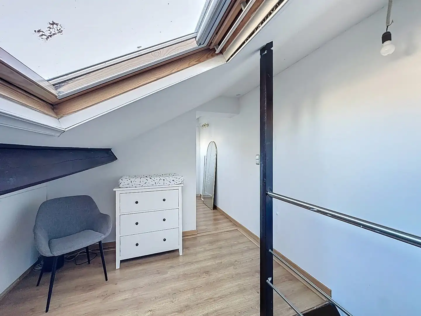 Instapklaar huisje met zonnig terras in Herent foto 12