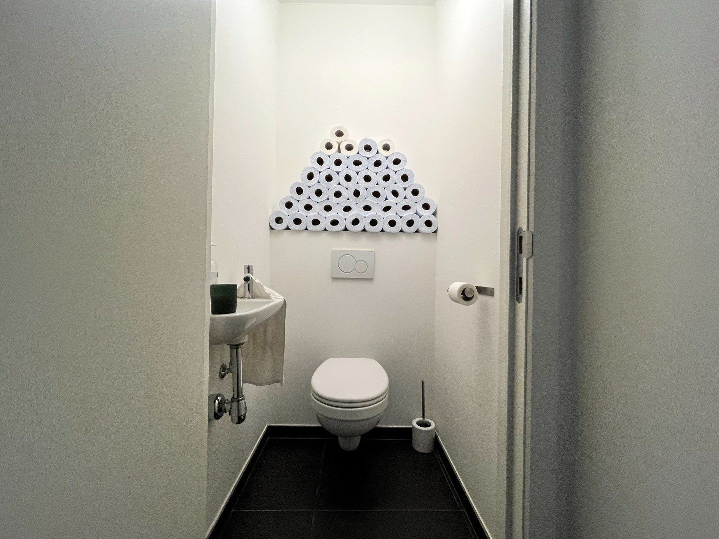 Comfortabel appartement met terras en garage foto 13