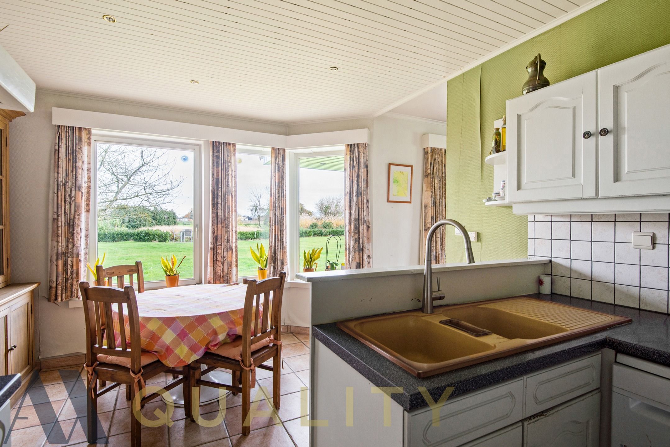 Rustig en landelijk gelegen villa met weiland op 30 are 94 ca foto 16