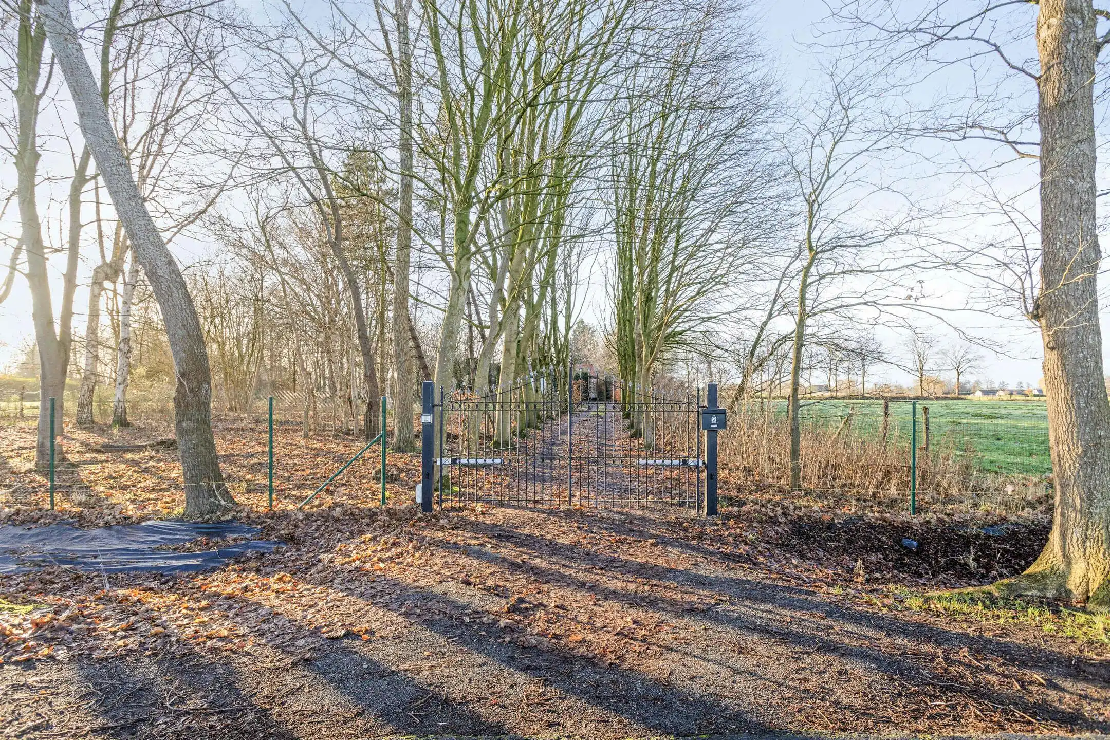 Hoofdfoto van de publicatie: Uitzonderlijk gelegen huis (14.953m²) langs Haantjesveld te Maldegem