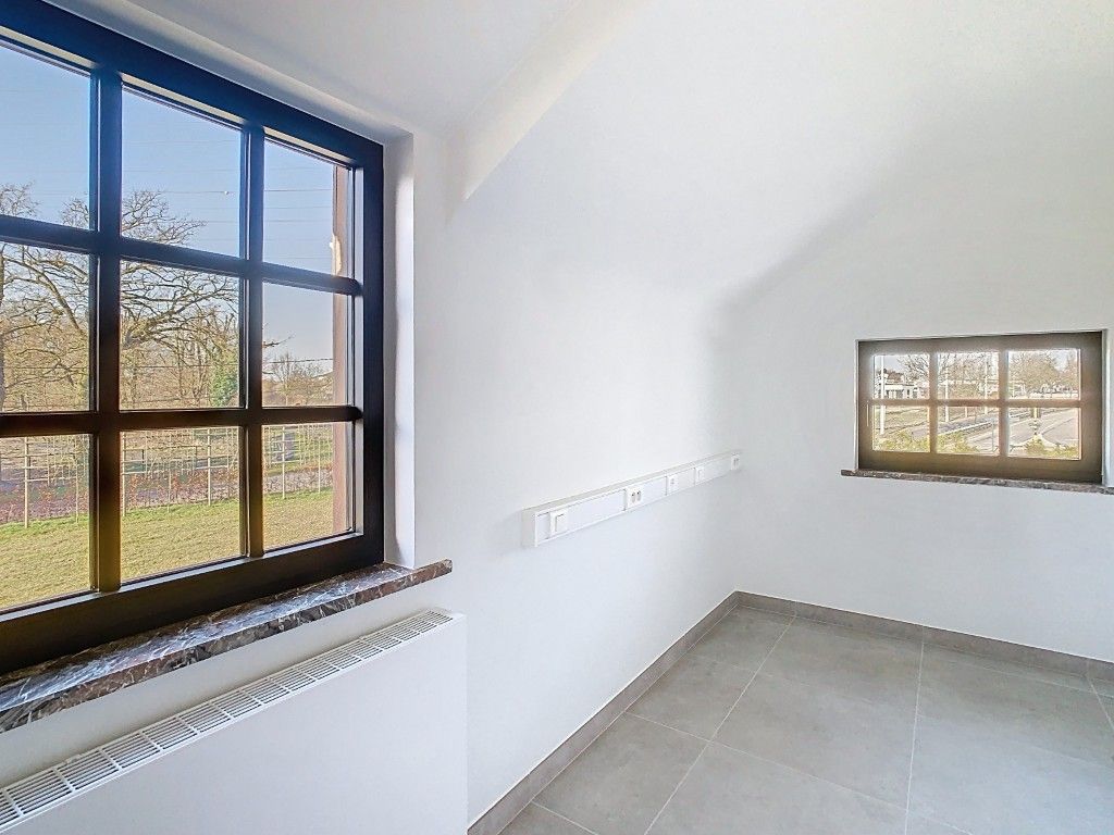 Te koop: Luxueuze woning met karakter in Zutendaal foto 35