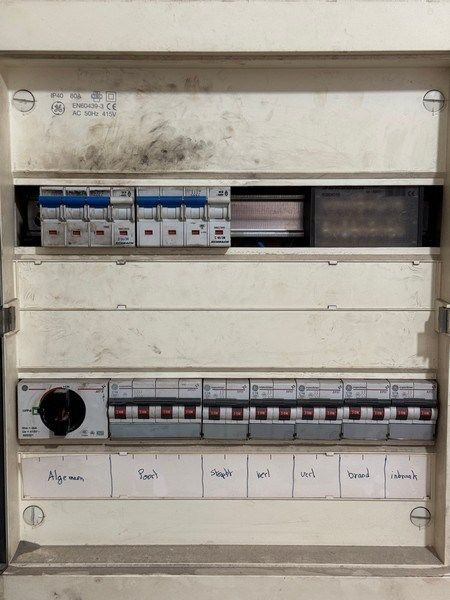 Magazijn met bureel te huur in Booiebos in Drongen foto 13