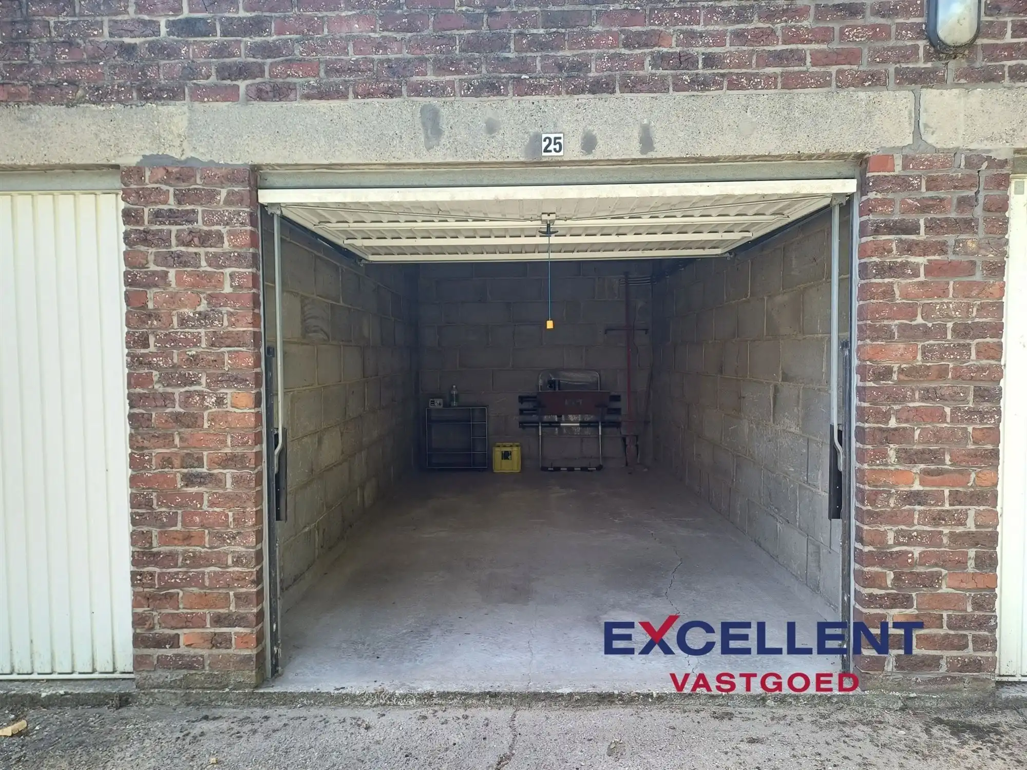 Garagebox te koop centrum Deinze foto 2