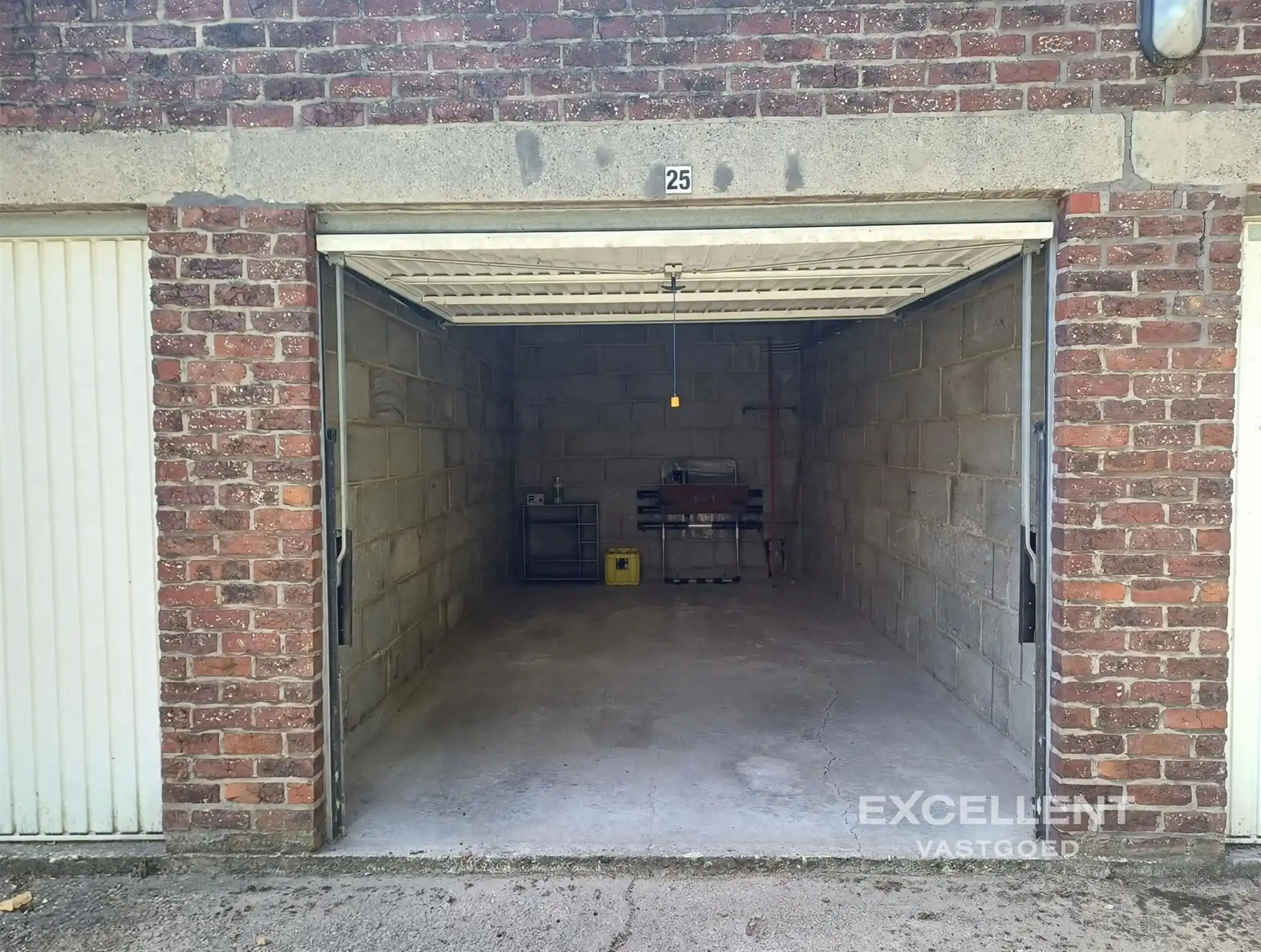Garagebox te koop centrum Deinze foto 2