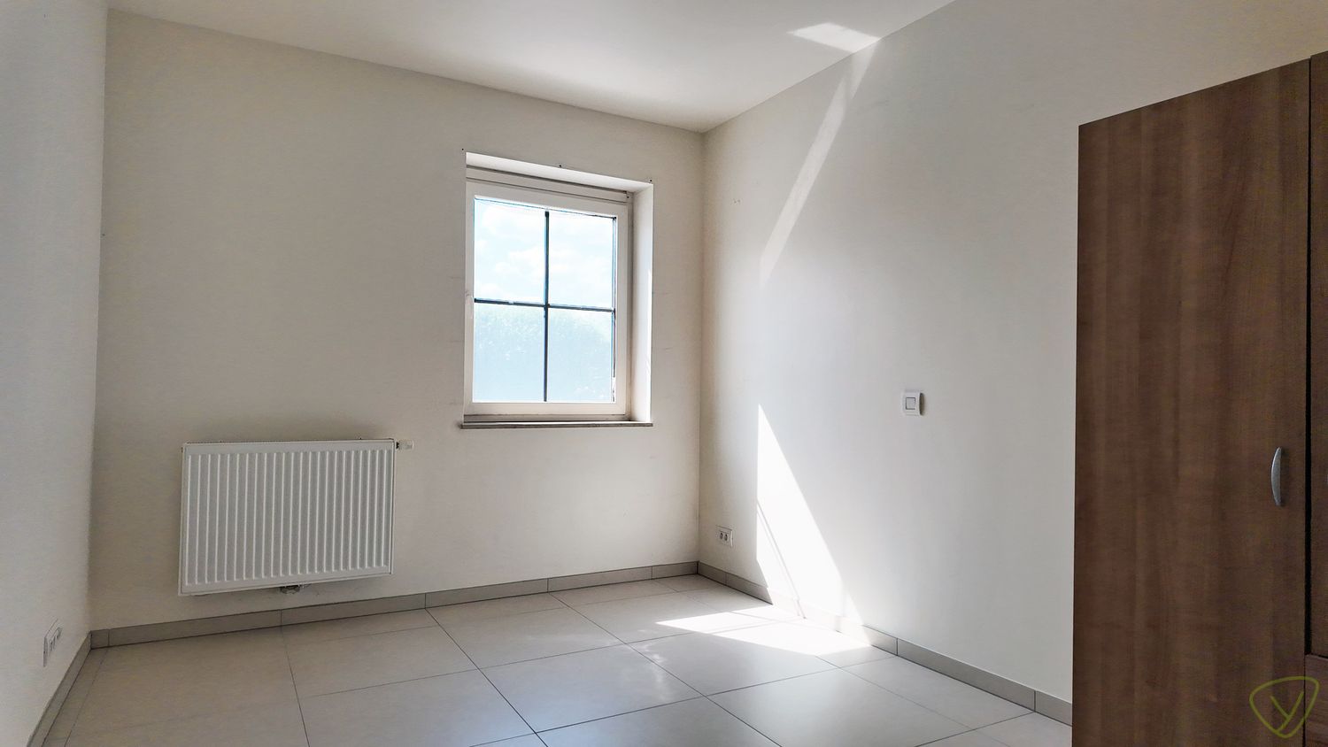 Ruim gelijkvloersappartement in een recente residentie in normandische stijl! foto 9
