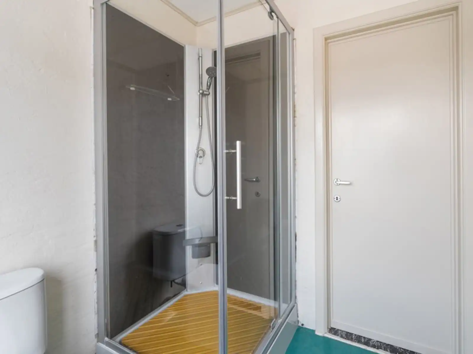 Renovatiepand op goede ligging foto 14