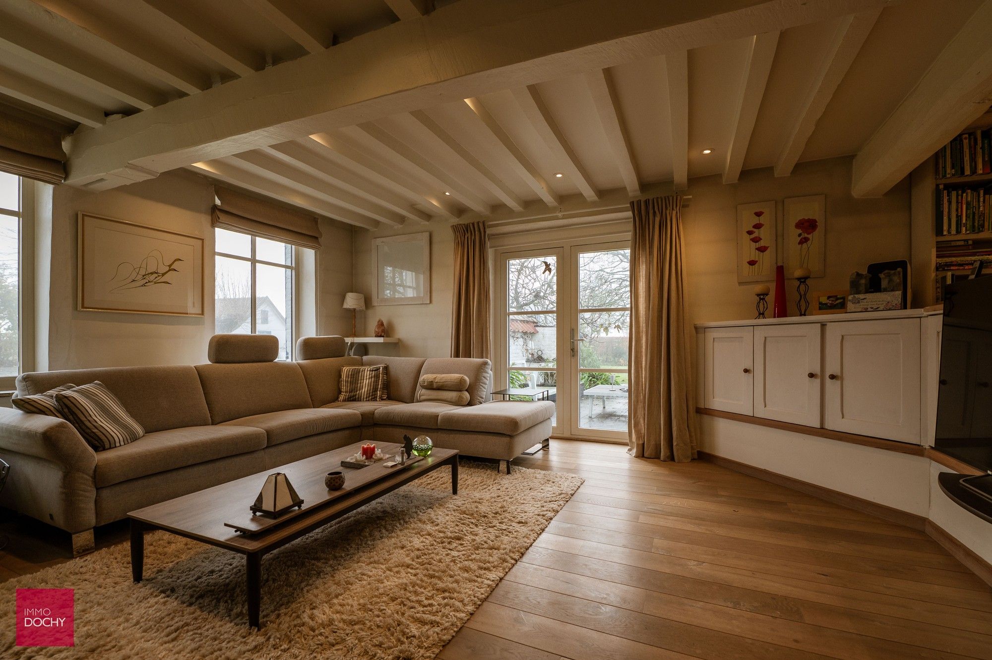 Landelijk gelegen charmante hoeve mét woonfunctie foto 13