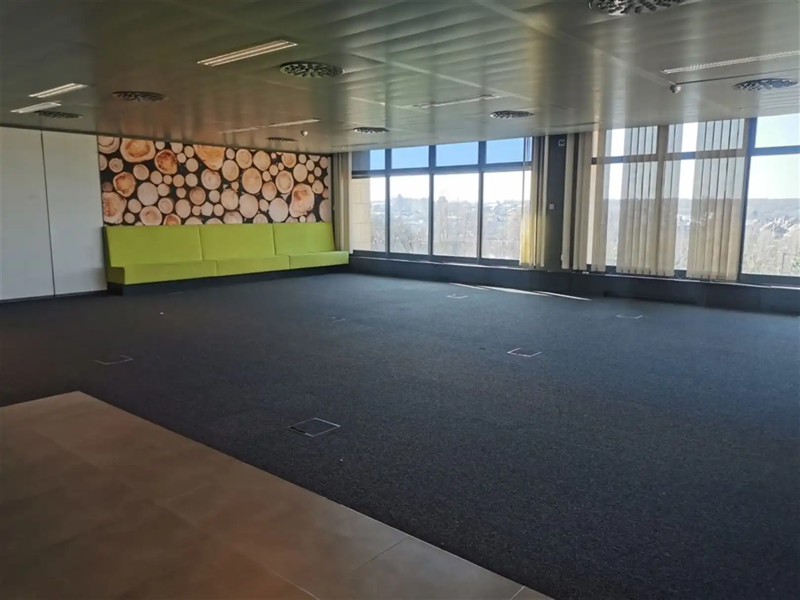 Kantoorcomplex aan de stadsrand van Leuven foto 5