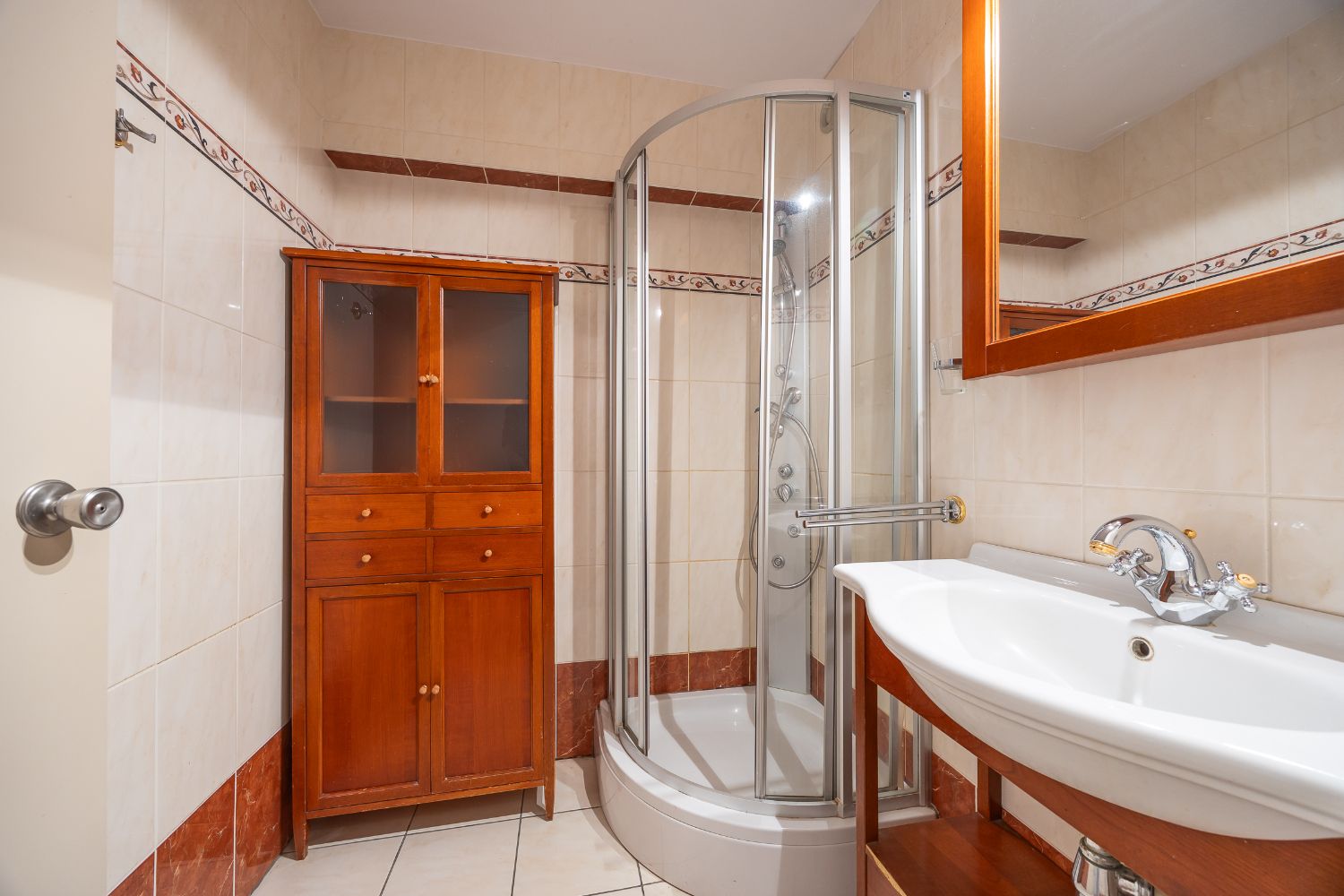 Zeer goed onderhouden appartement op toplocatie foto 12