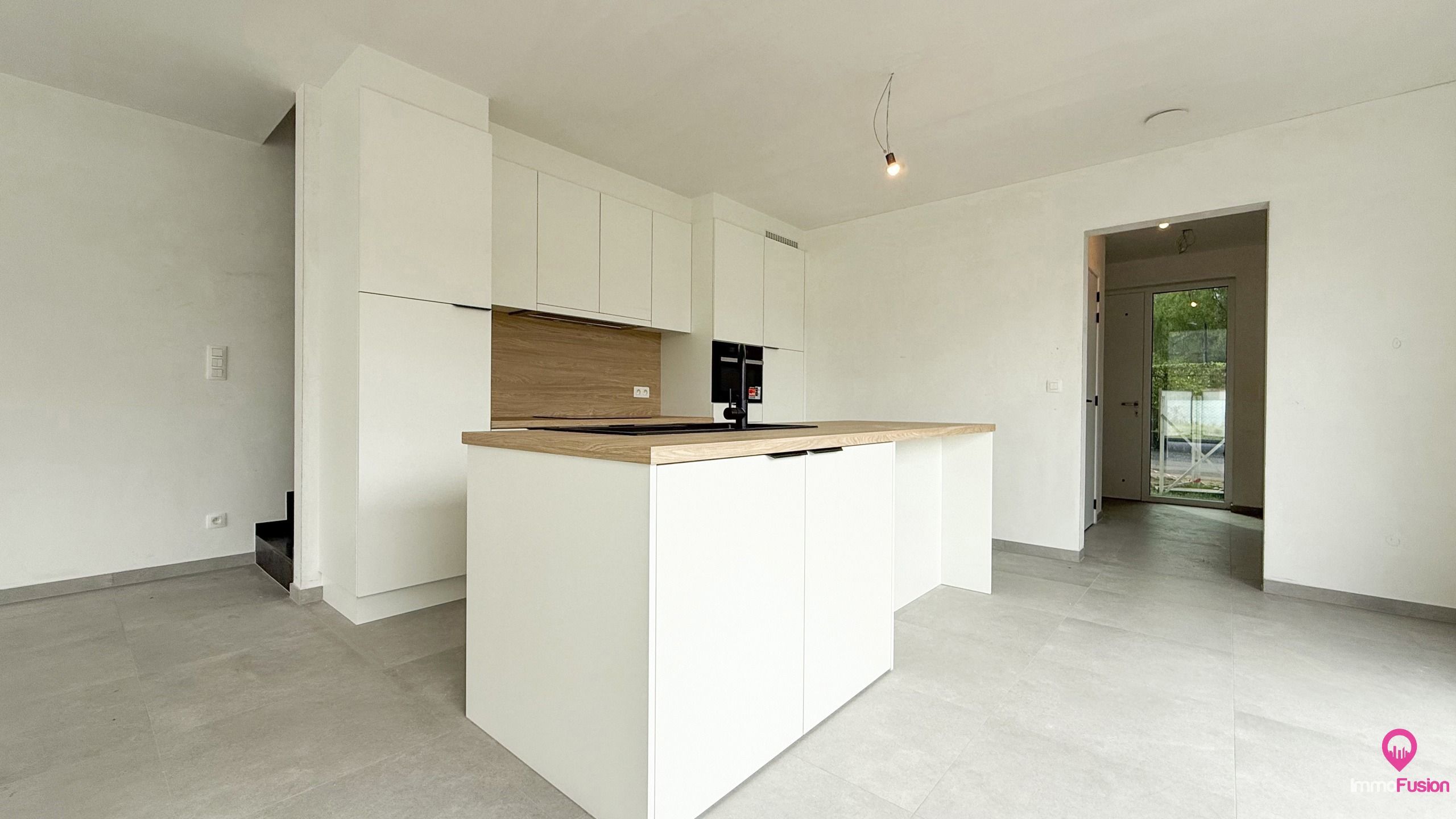 Rustig gelegen instapklare nieuwbouw met 3 slaapkamers! foto 5