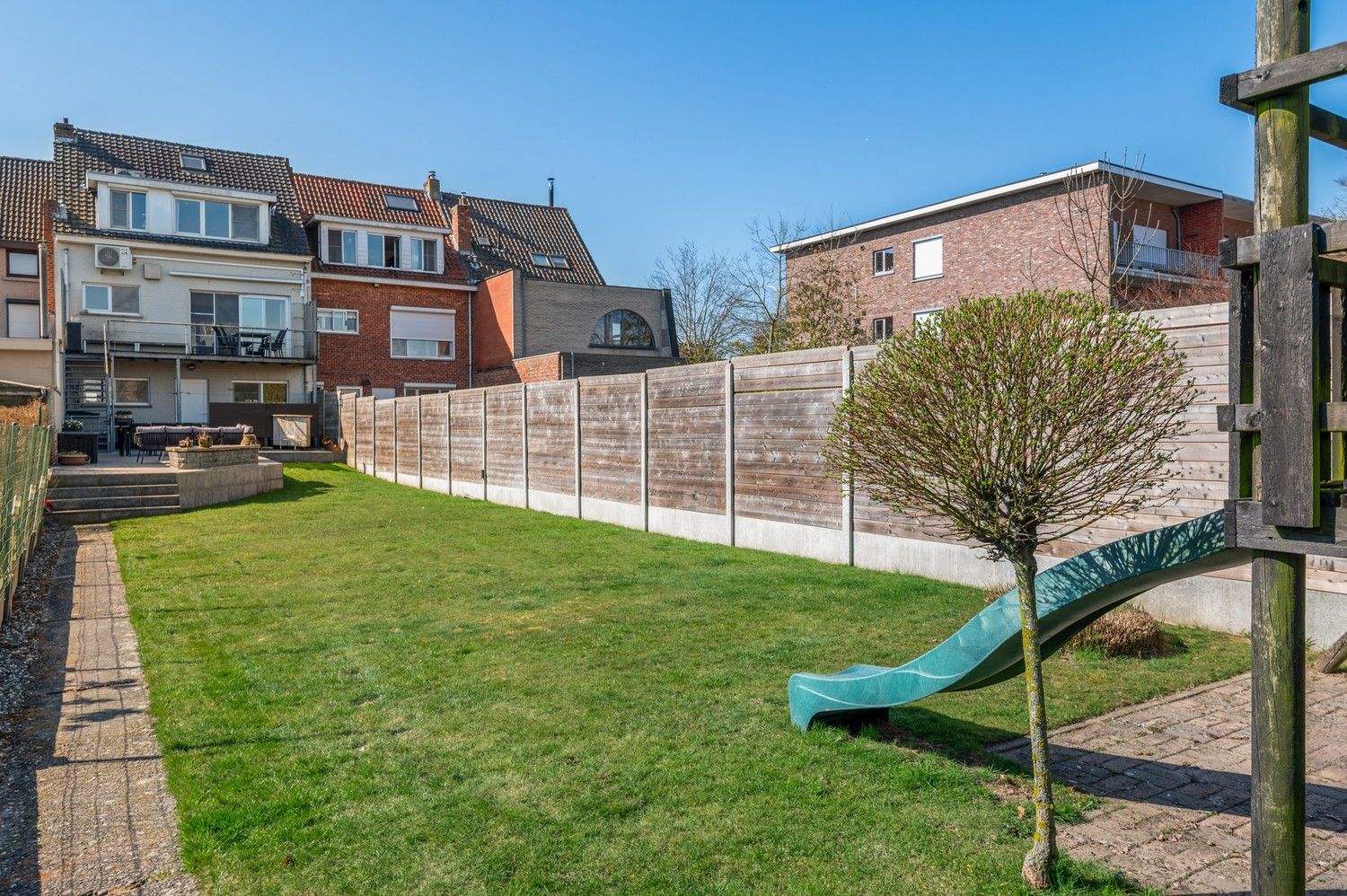 Instapklare woning met 3 slaapkamers en tuin te koop te Boechout foto 15