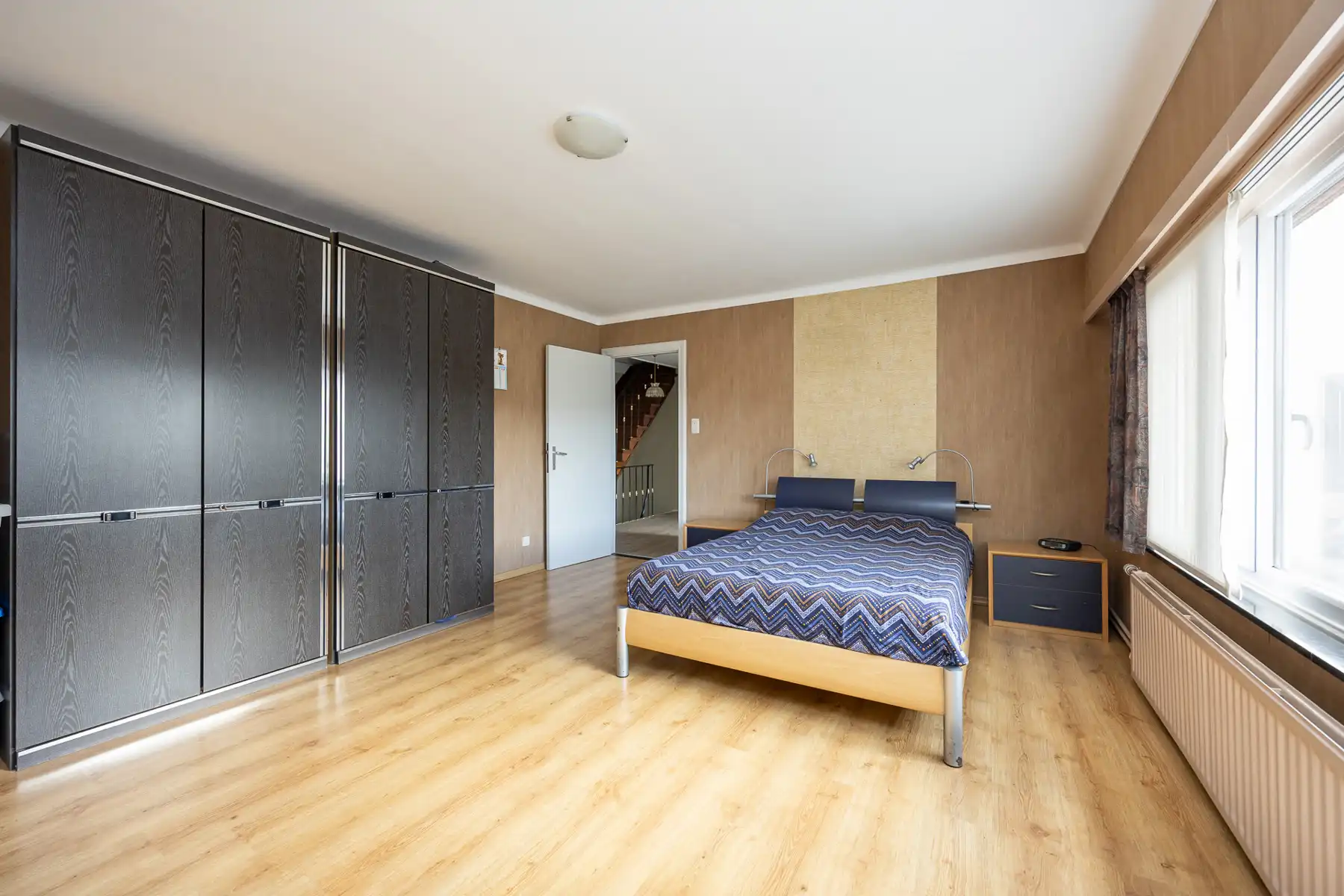 Ruime gezinswoning met 5 slaapkamers op een perceel van 638m². foto 17