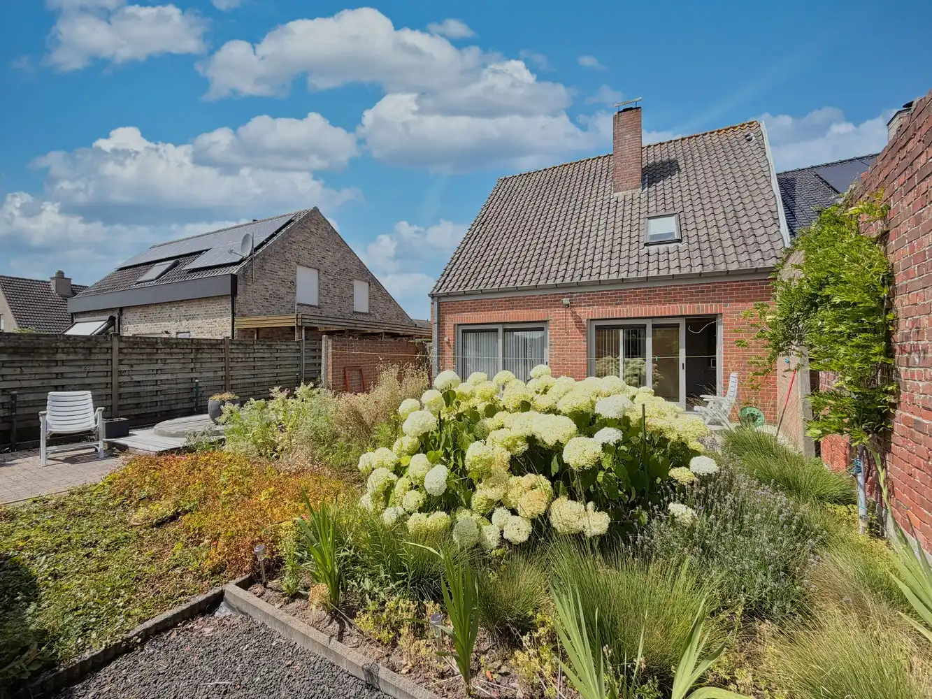 Instapklare gezinswoning met 4 slpks. en zonnige tuin foto 16