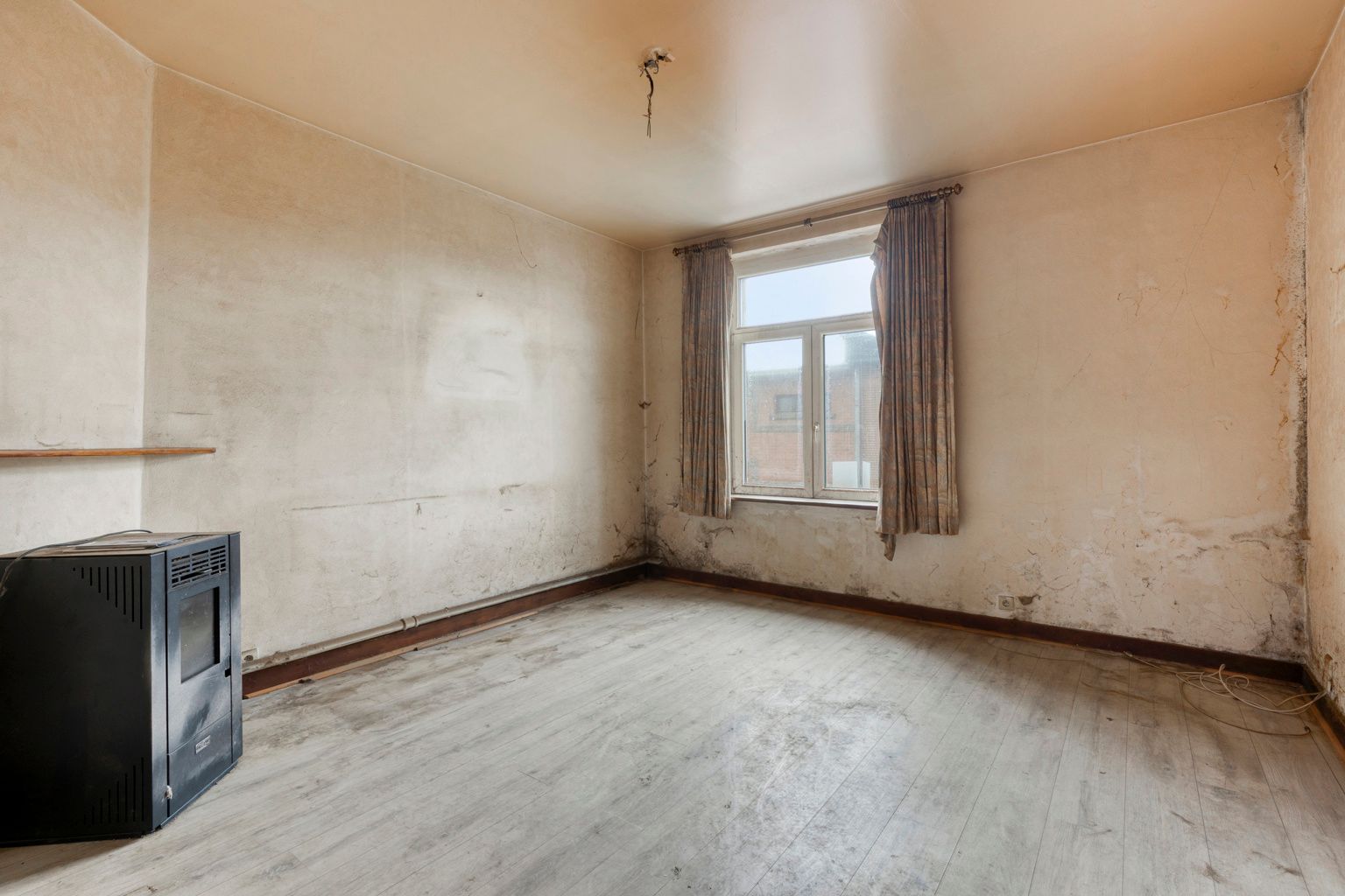 immoDAVID stelt voor: totaal te renoveren woning met tuin foto 11