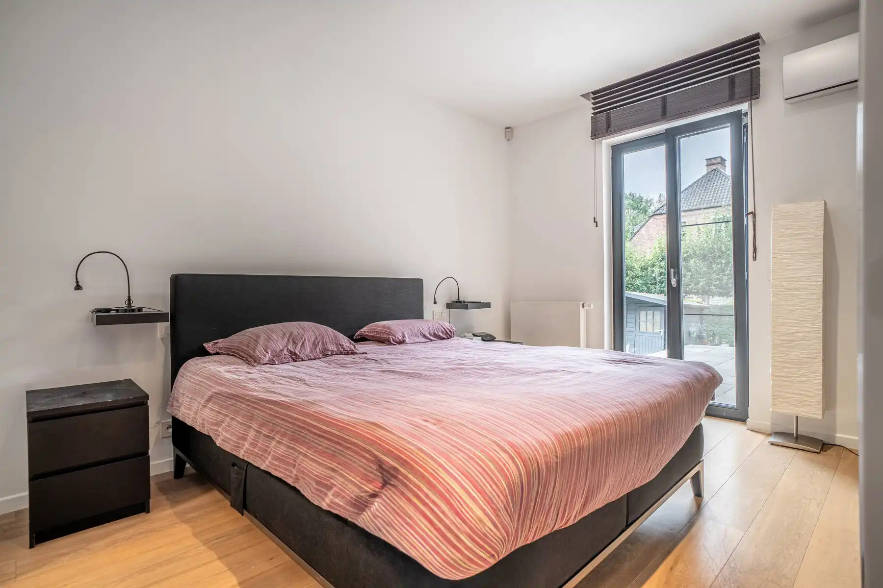 Vrijstaande woning met veel ruimte, in het groen aan de rand van Halle foto 23