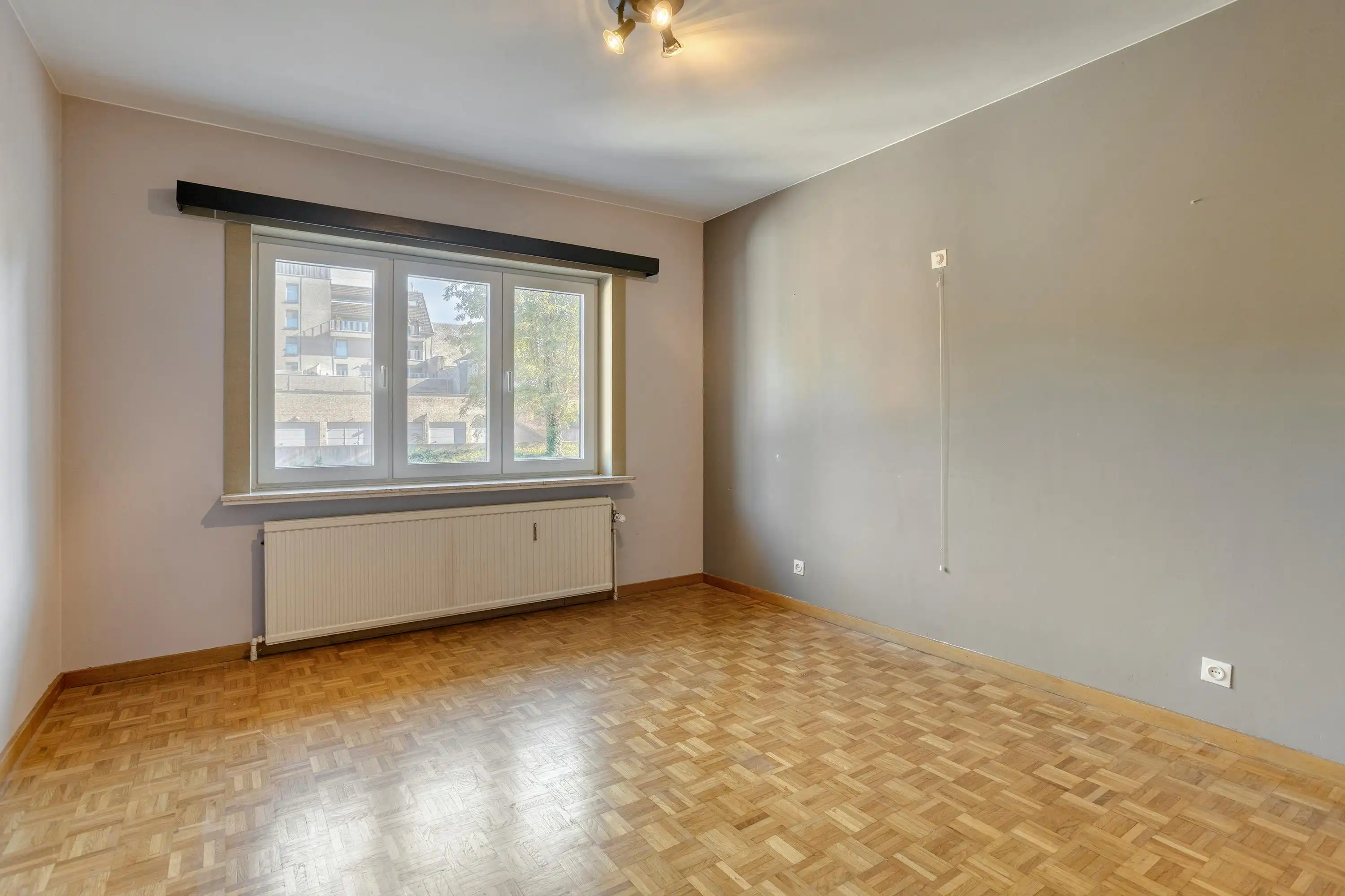 Ruim appartement te koop in Harelbeke aan de Leie foto 11