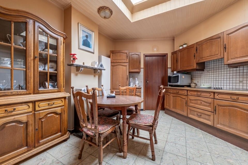 TE RENOVEREN STADSWONING IN SINT-TRUIDEN foto 8