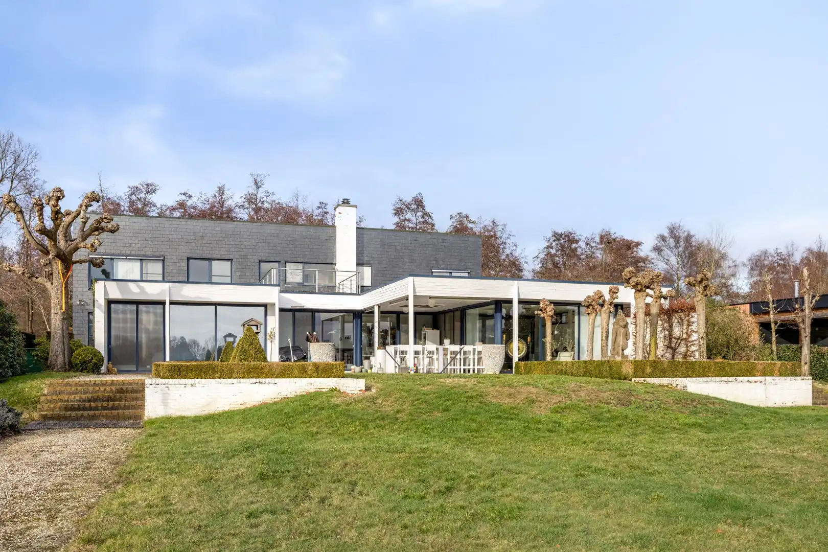 !! NIEUWE VOORWAARDEN !! Villa op een uiterst exclusieve locatie aan een prachtig privémeer foto 38
