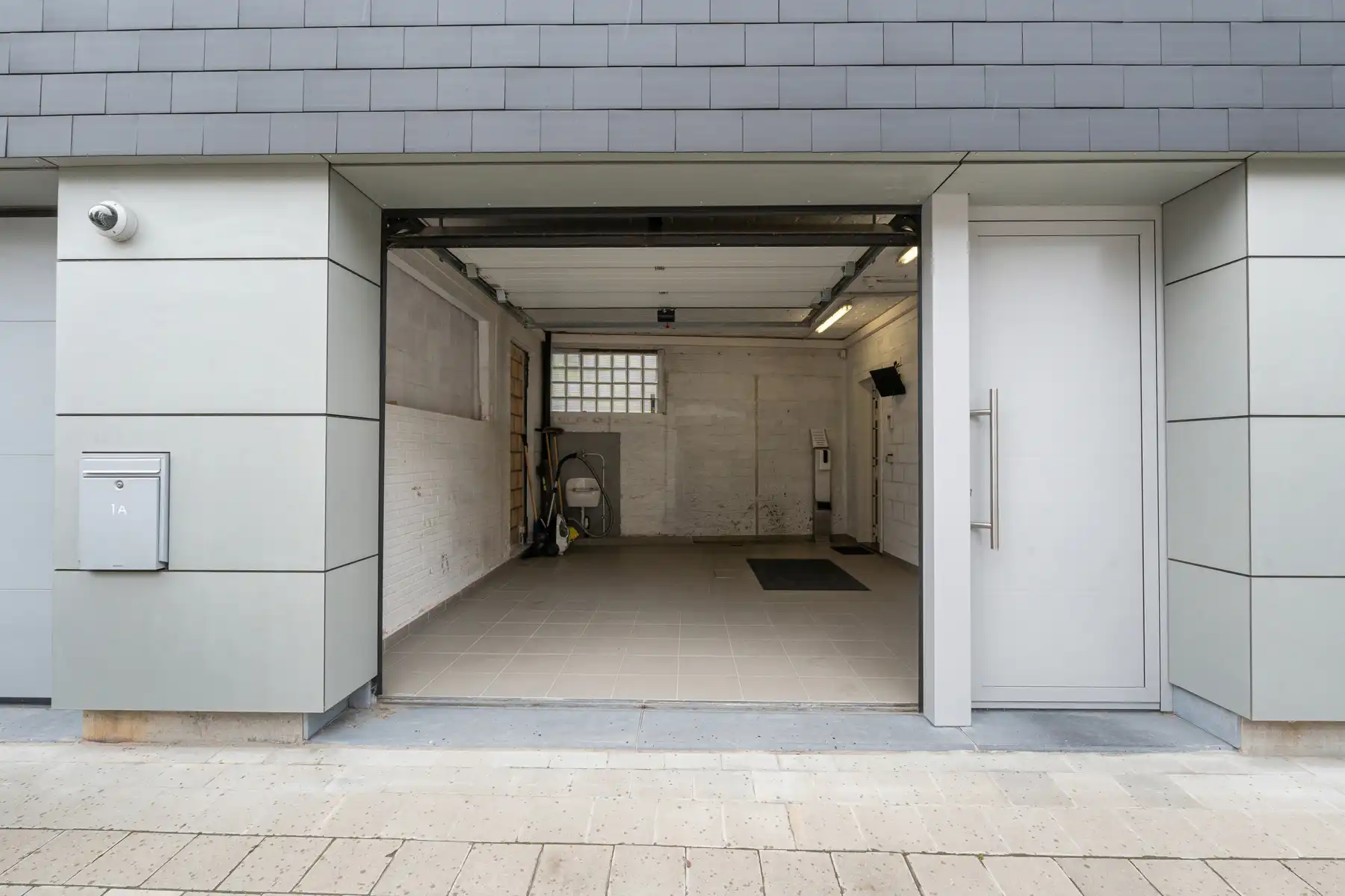  Polyvalente kantoorruimte en 2 appartementen foto 13