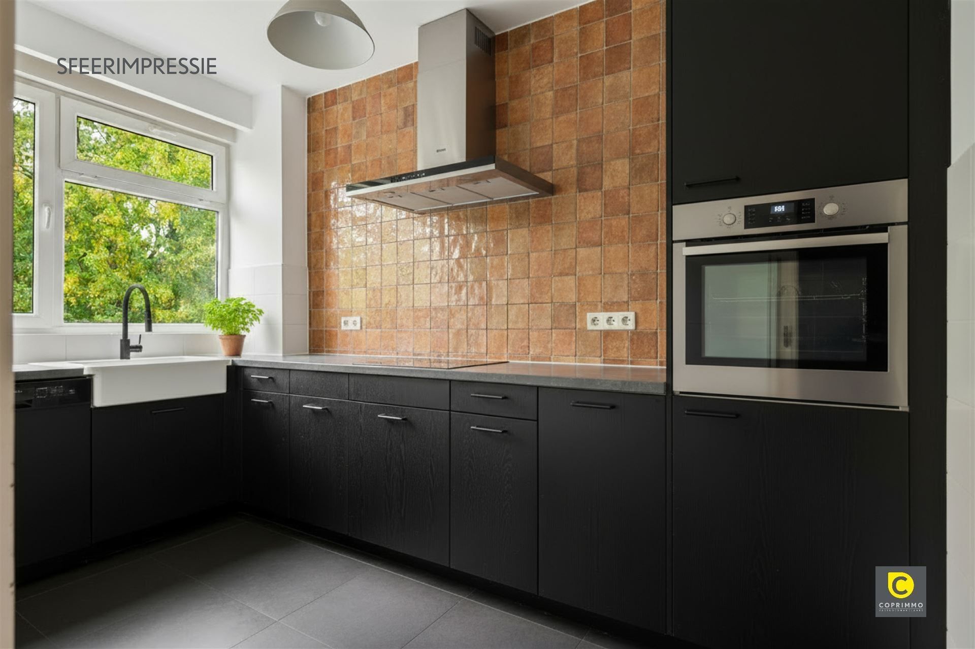 Instapklaar appartement te Berchem foto 4