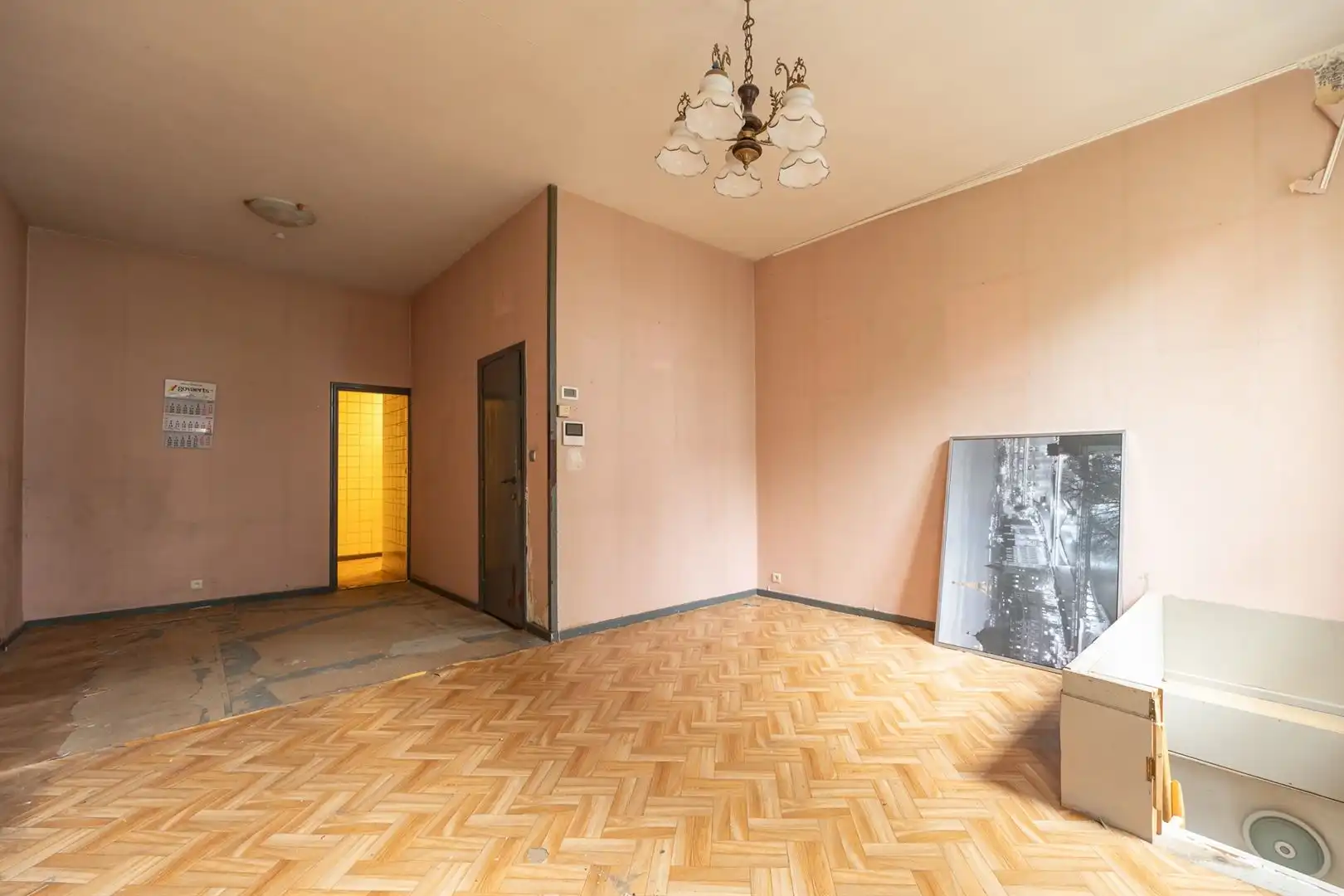 Te renoveren opbrengsteigendom op premium locatie foto 13