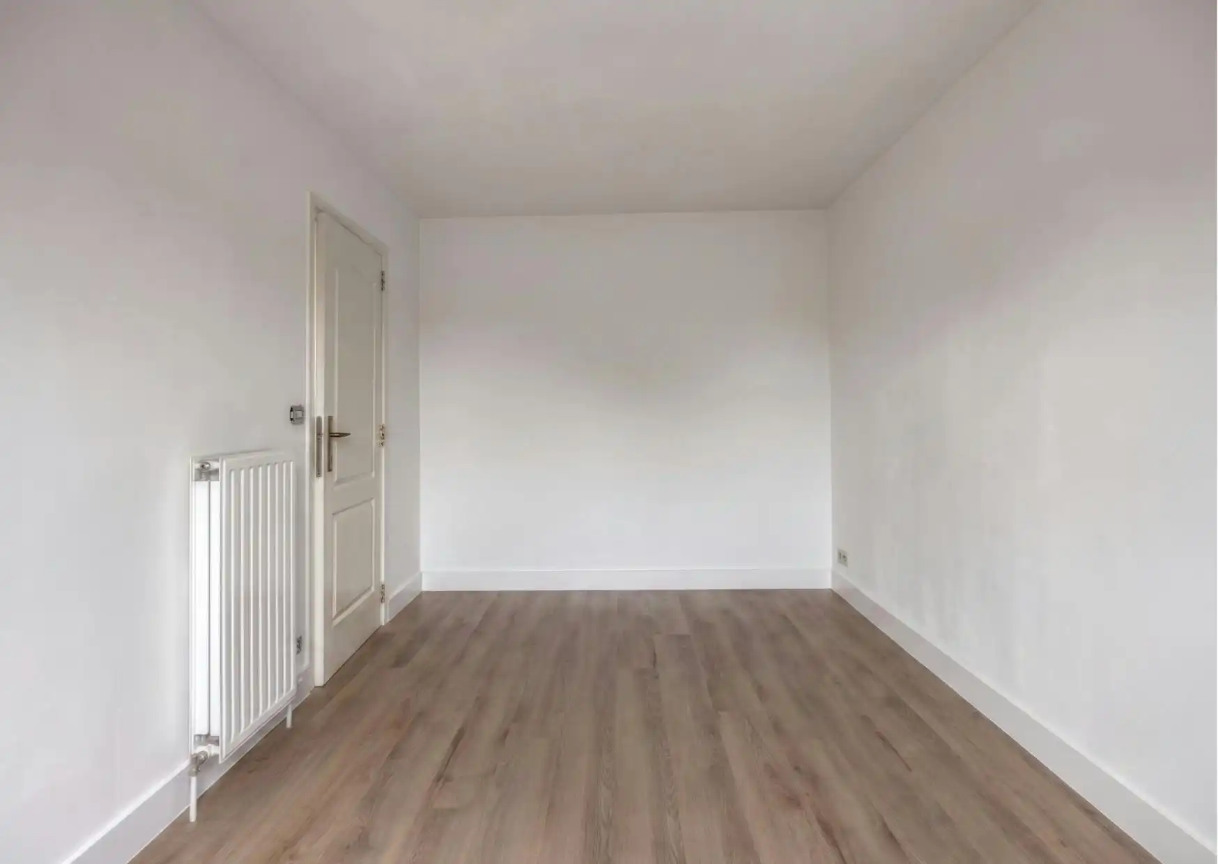Gerenoveerd dakappartement met 1 slaapkamer in Wuustwezel foto 12