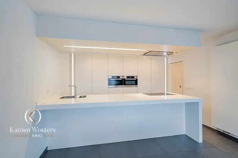 Woning met handelsruimte én enorm veel potentieel foto 6