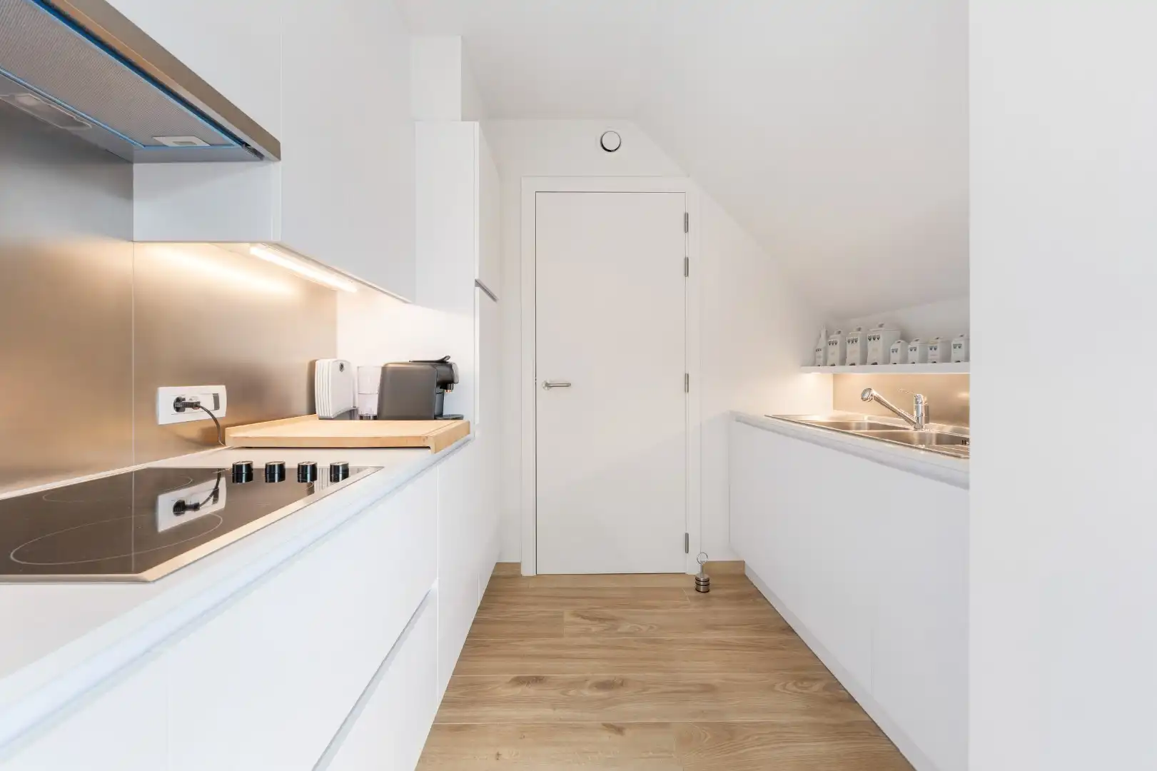 Assistentiewoning te koop in Oostende – erkende assistentiewoning met 2 terrassen en veel lichtinval nabij zee foto 11