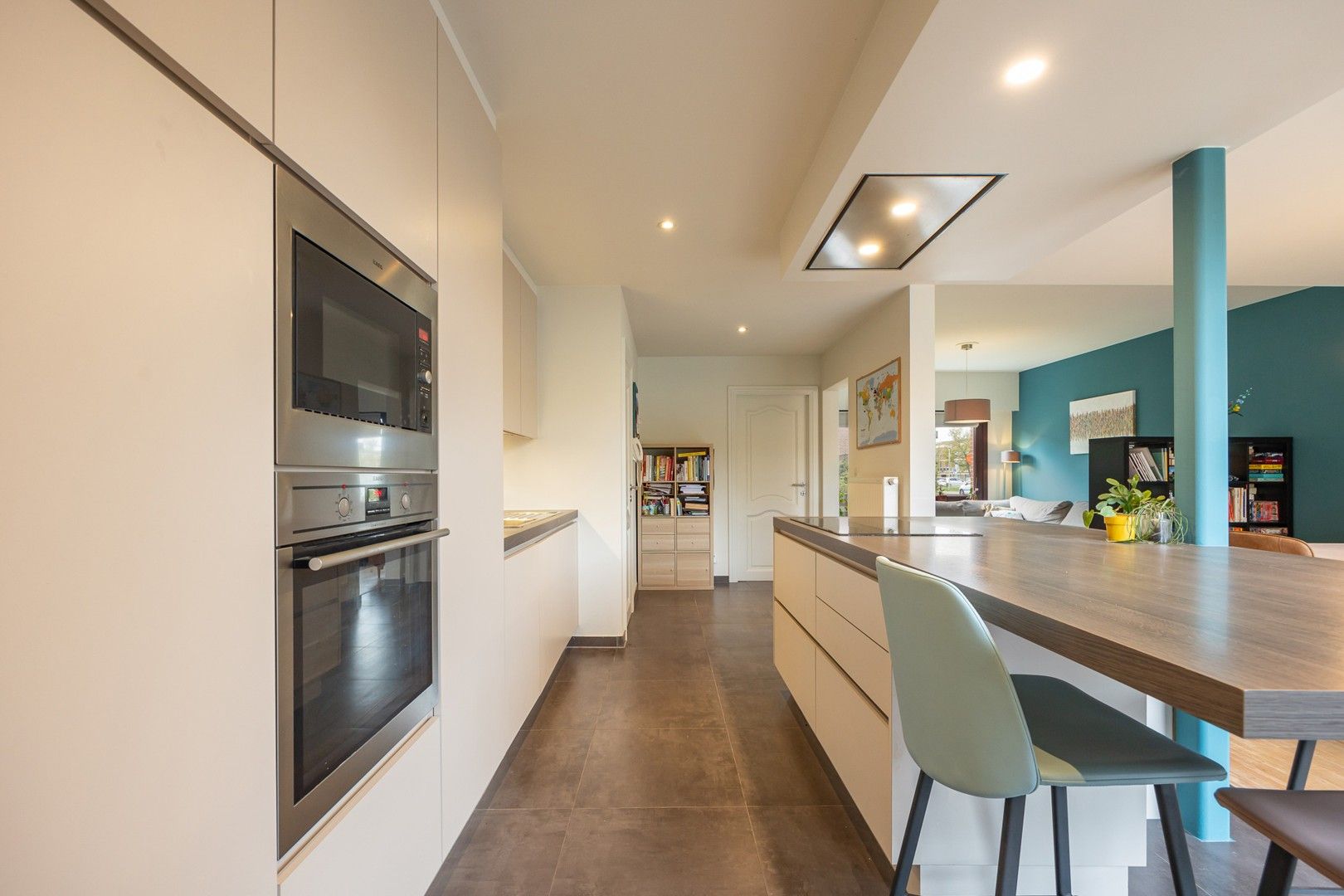 WONING MET TUIN EN GARAGE - 4 SLAAPKAMERS foto 8