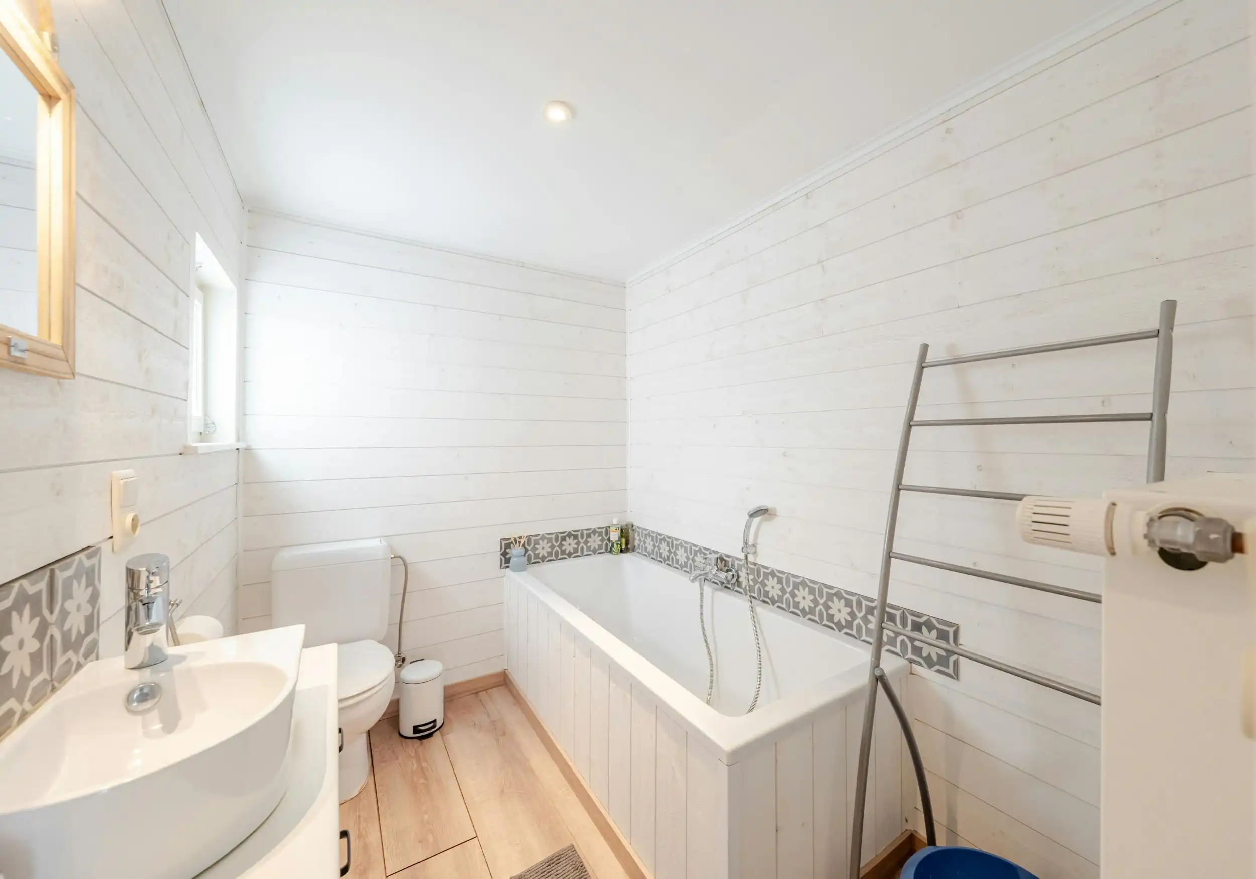 Gerenoveerde woning met stadskoertje te Nieuwpoort foto 6