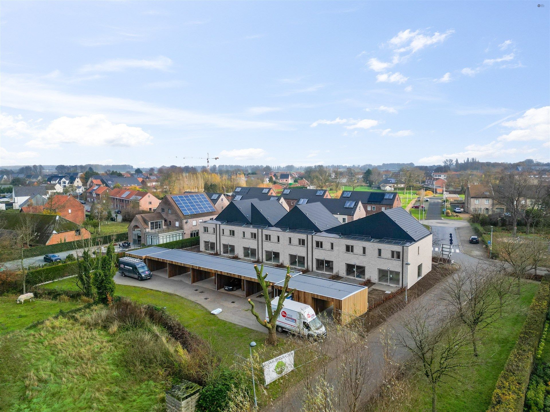 Kwalitatieve rijwoning te Vrasene foto 2