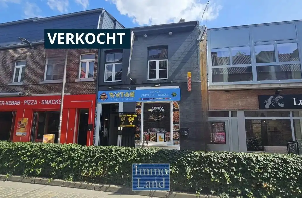 Te koop: Handelspand met topcommerciële ligging nabij Kolonel Dusartplein – Hasselt foto {{pictureIndex}}
