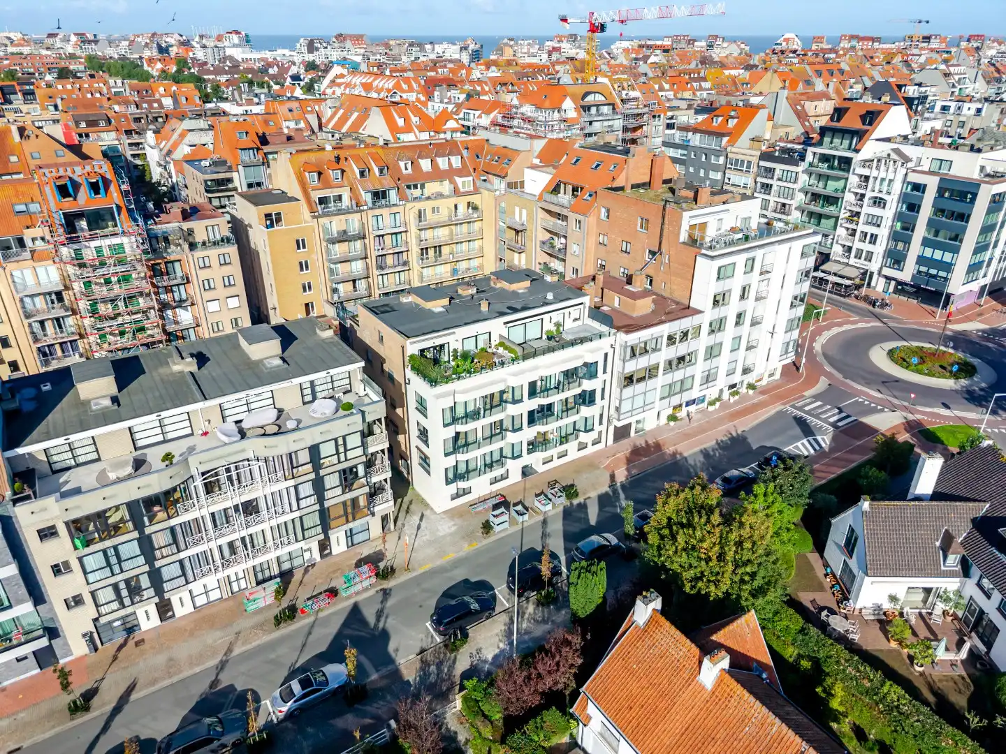 Subliem gerenoveerd appartement met open zicht  foto {{pictureIndex}}
