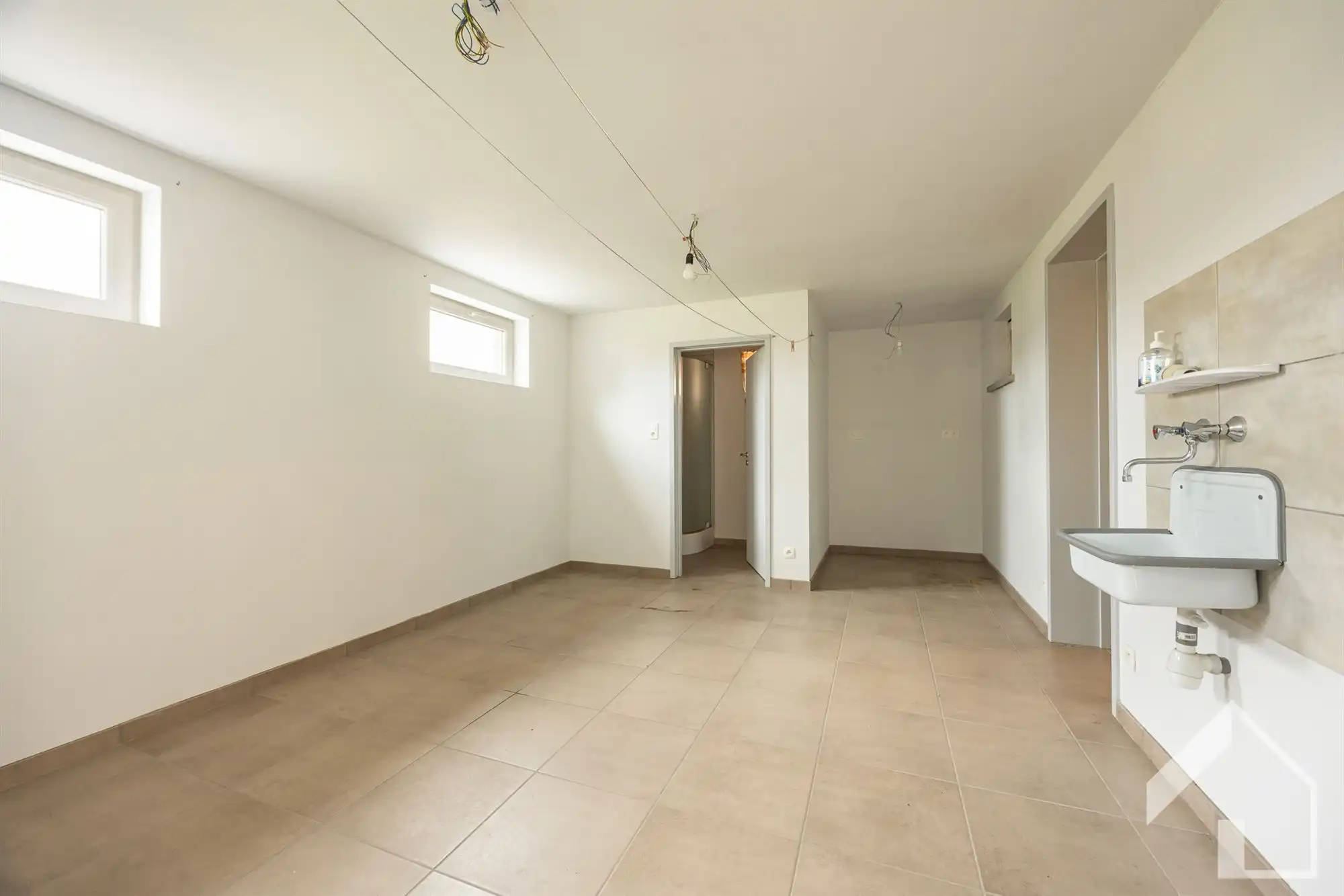 Gerenoveerde laagbouwwoning op 2984m2 foto 12