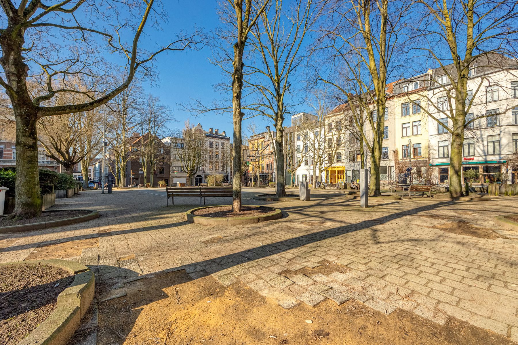 Instapklaar hoekappartement op TOPLOCATIE Sint-Andries !  foto 11