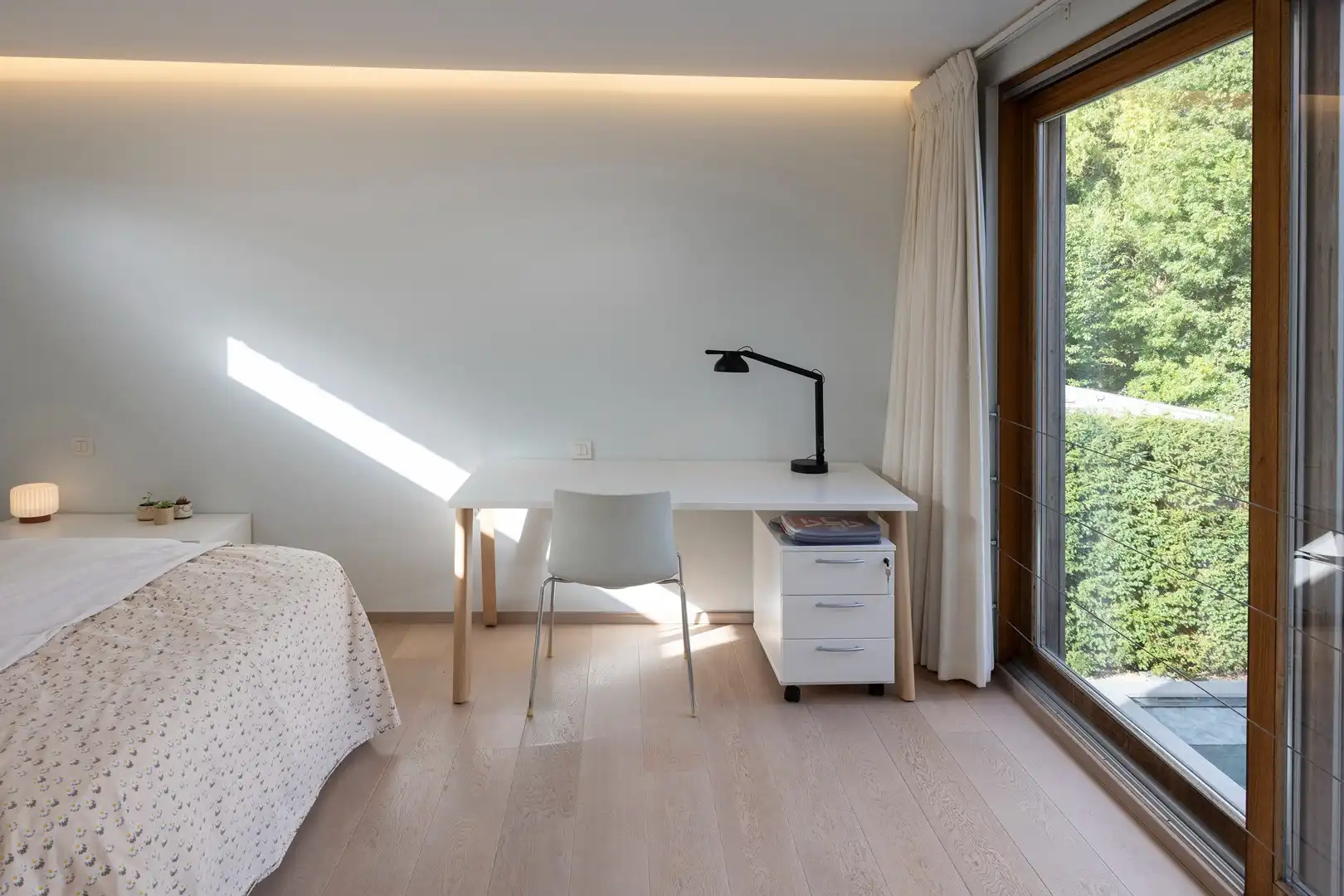 Subliem gelegen, stijlvolle woning met zwembad. foto 7