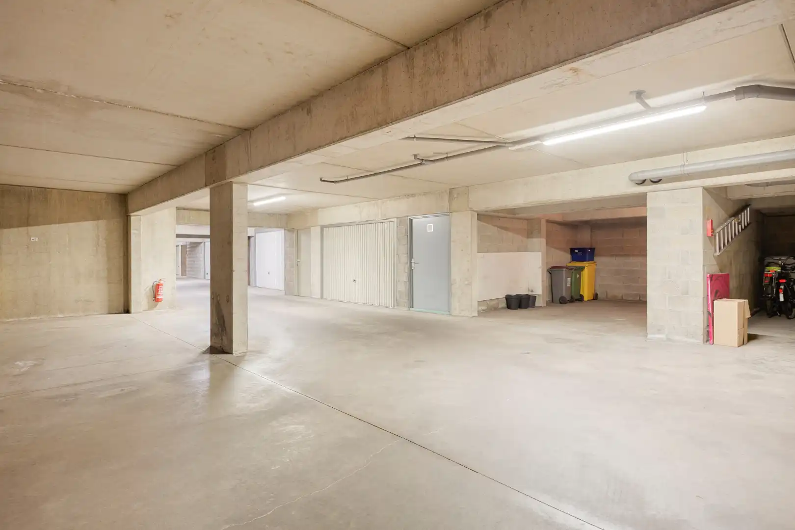  Ruim gerenoveerd appartement met 3 slpks en ruime zolderverdieping nabij het centrum foto 24