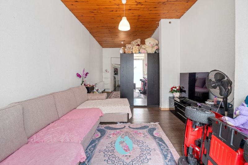 Statig gebouw bestaande uit verschillende units nabij centrum Gent foto 13