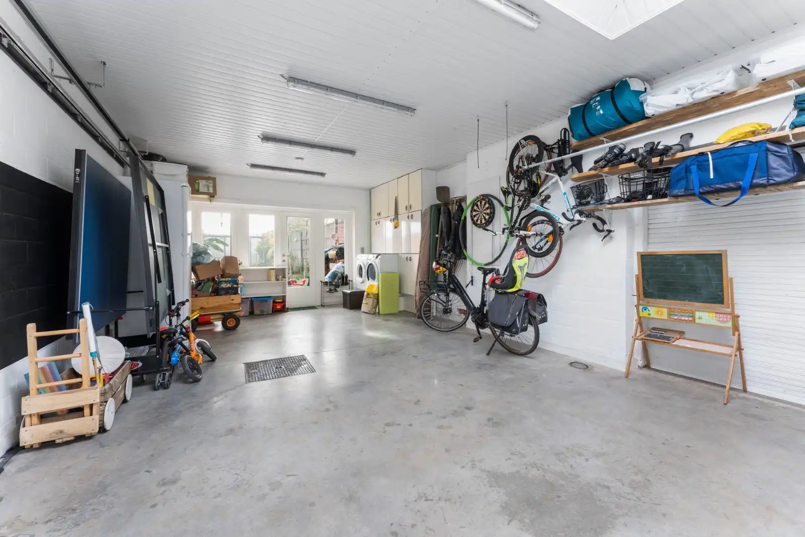 Instapklare woning nabij centrum Ardooie foto 12