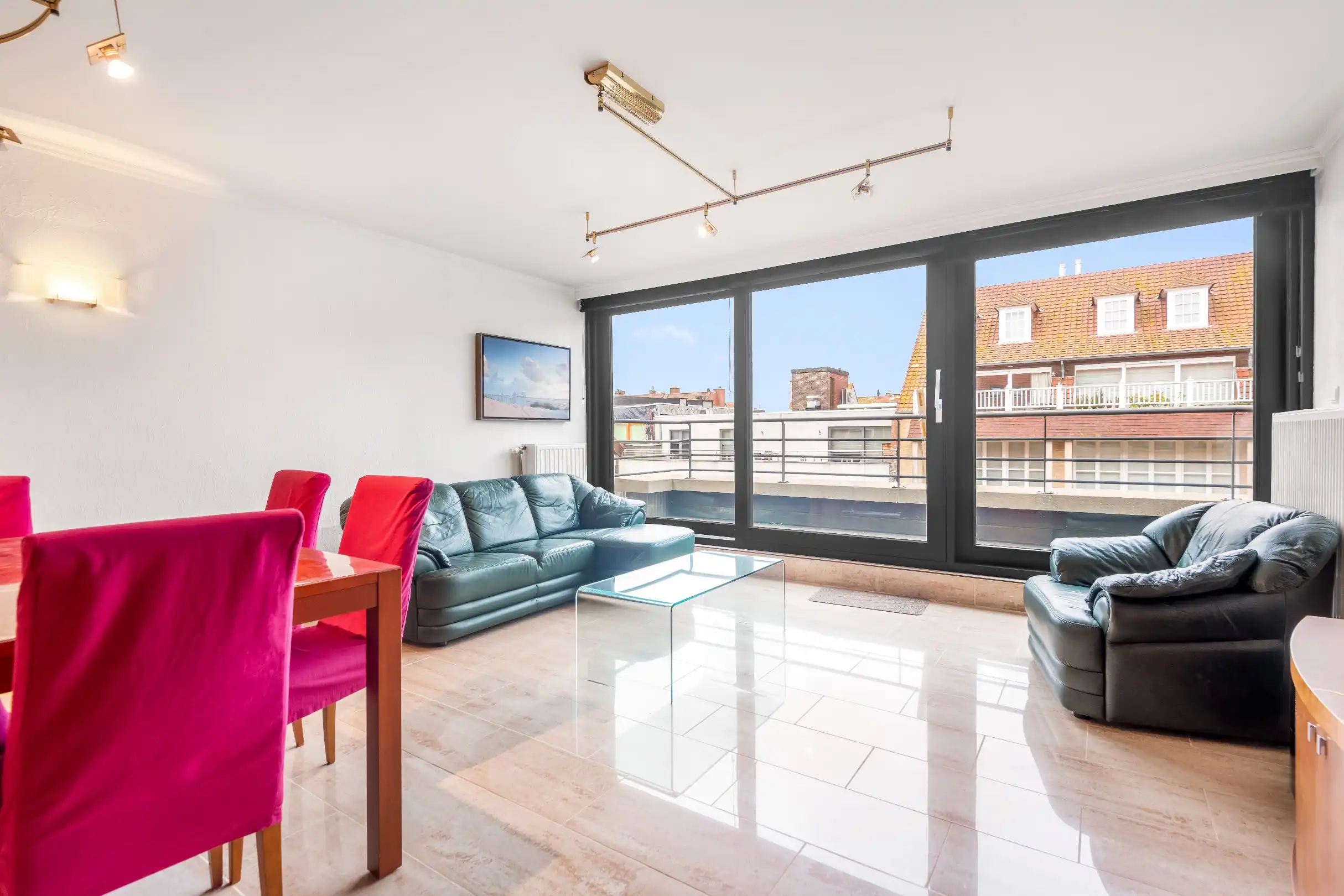 Duplexappartement met zuid-west oriëntatie gelegen vlakbij de Lippenslaan en de Zeedijk. Inpandige garagebox te koop foto 5