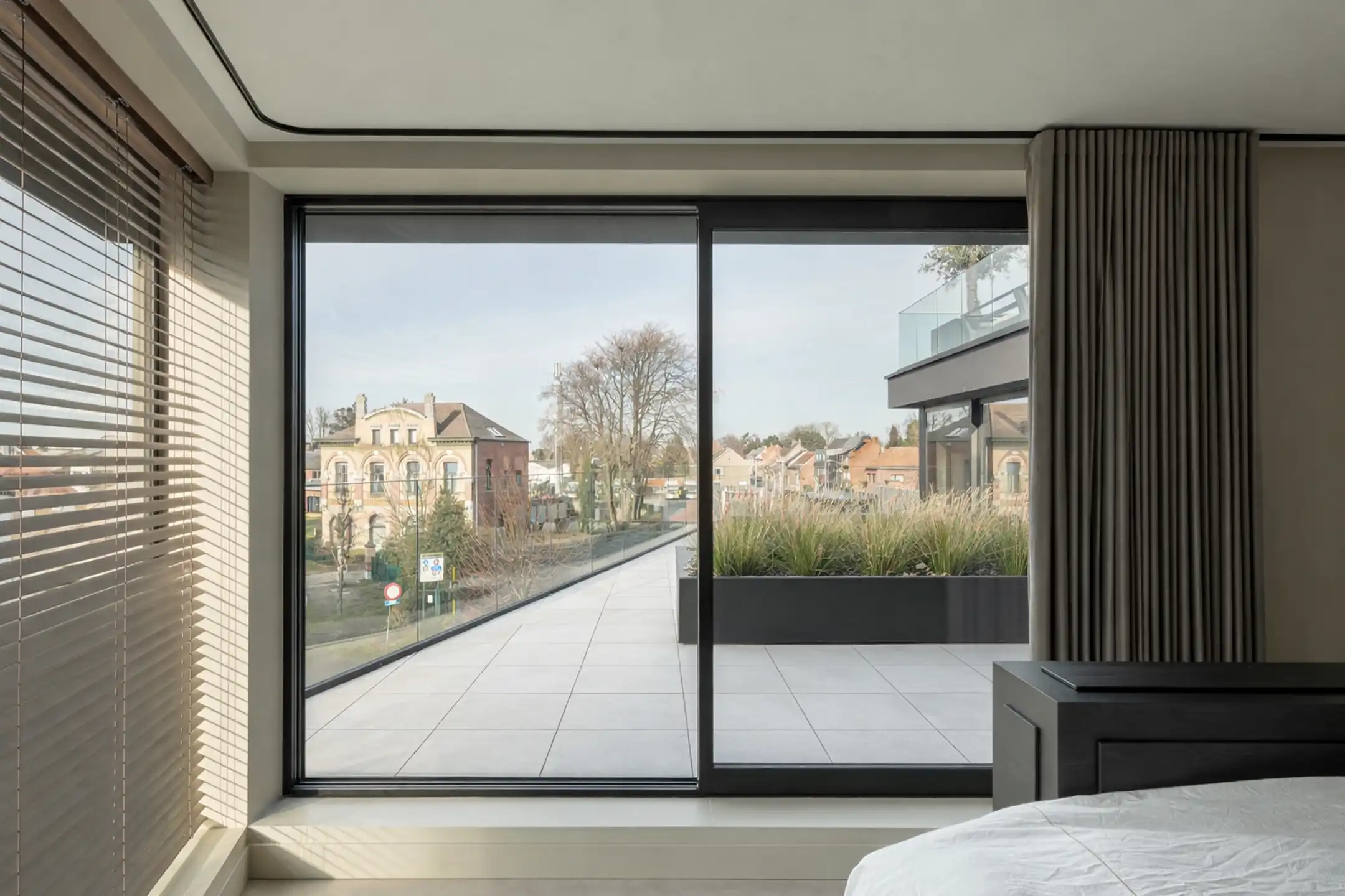 Zeer luxe afgewerkt nieuwbouw appartement van ca. 110 m² met uitzonderlijk ruim ZW-terras van ca. 70 m² in het centrum van Hoogstraten! foto 26