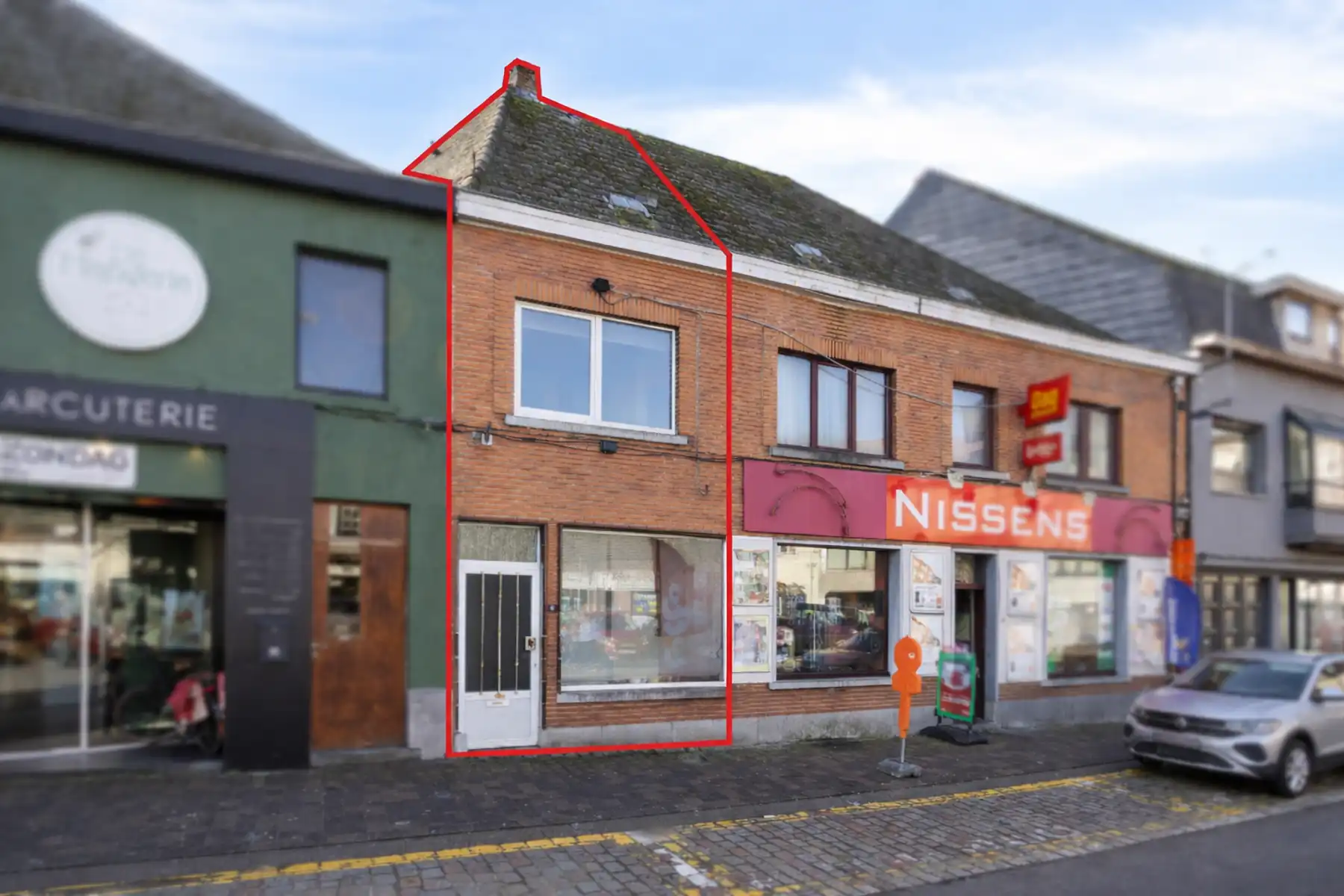 Huis te koop foto {{pictureIndex}}