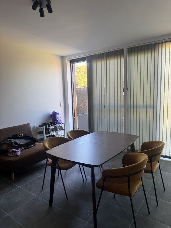 Gelijkvloers nieuwbouwappartement met terras en gezellig tuintje. foto 5